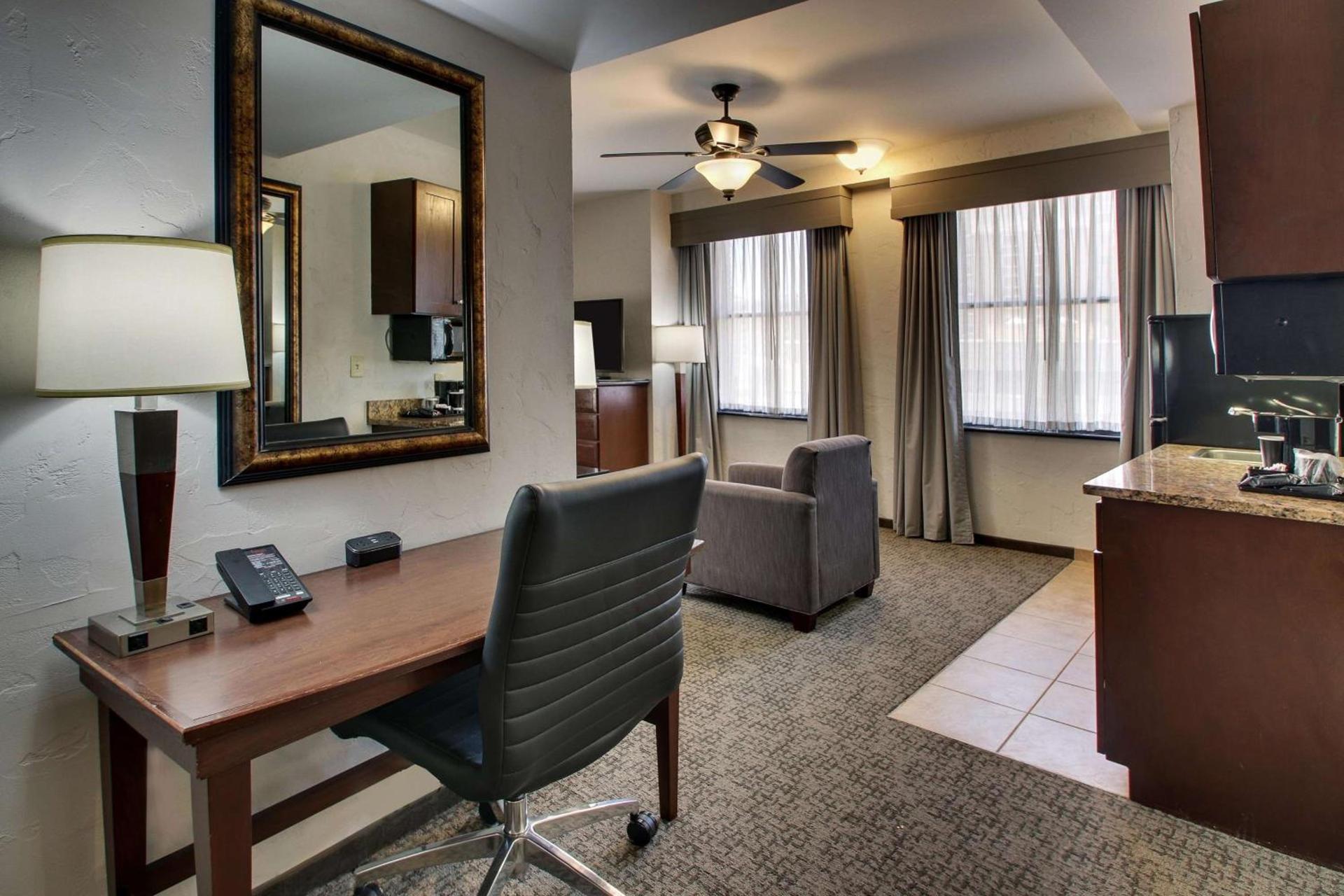 Drury Plaza Hotel San Antonio Riverwalk photo 51