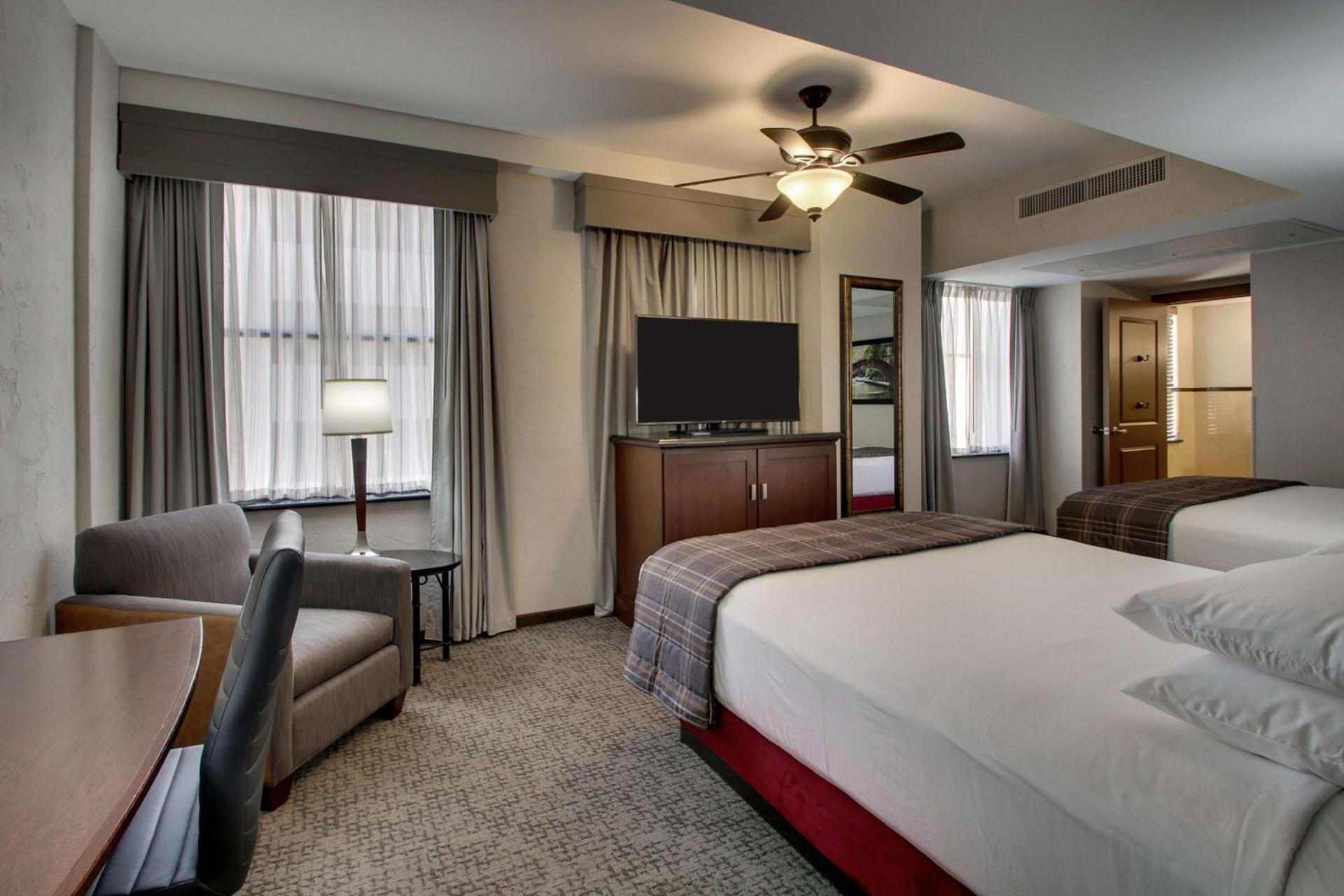 Drury Plaza Hotel San Antonio Riverwalk photo 53
