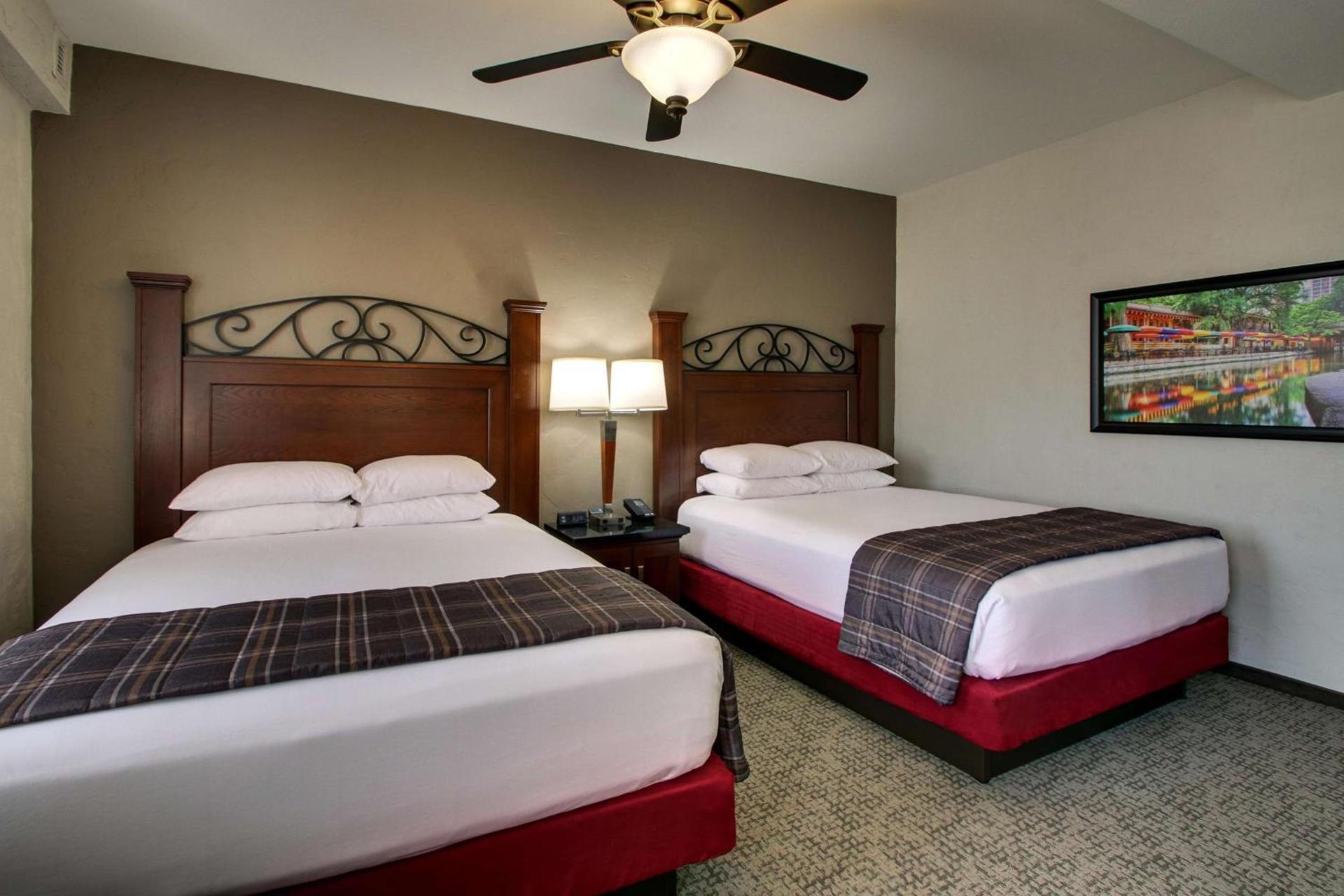 Drury Plaza Hotel San Antonio Riverwalk photo 59