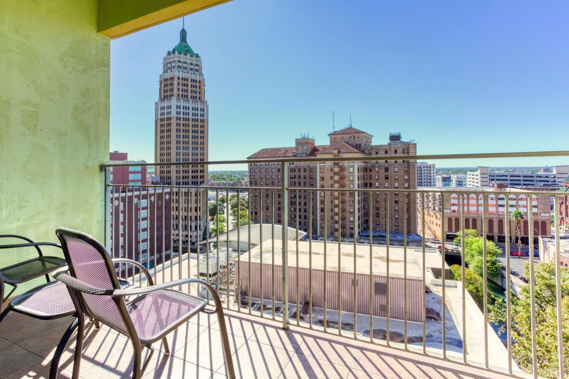 Drury Plaza Hotel San Antonio Riverwalk photo 97