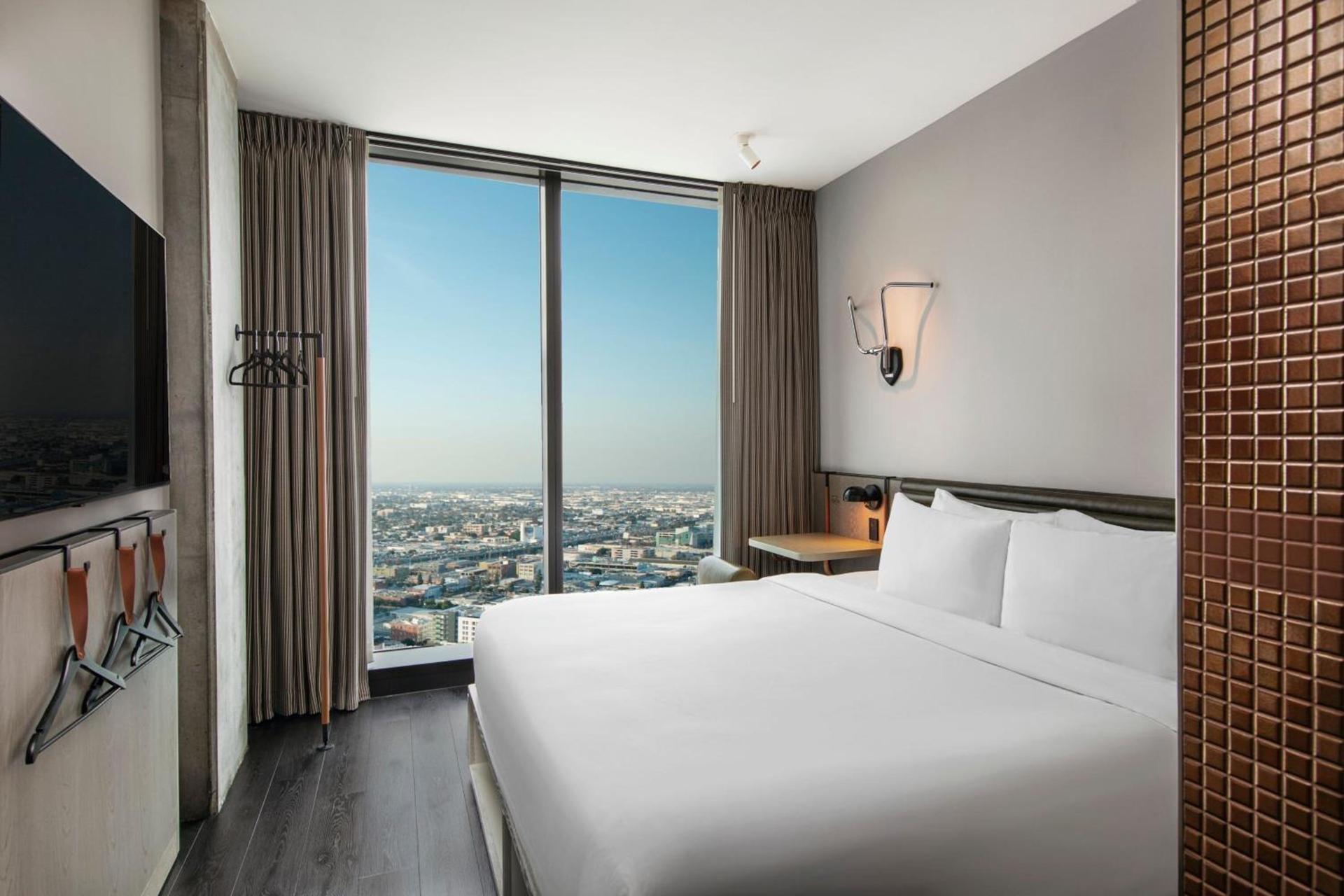 Moxy Downtown Los Angeles photo 11