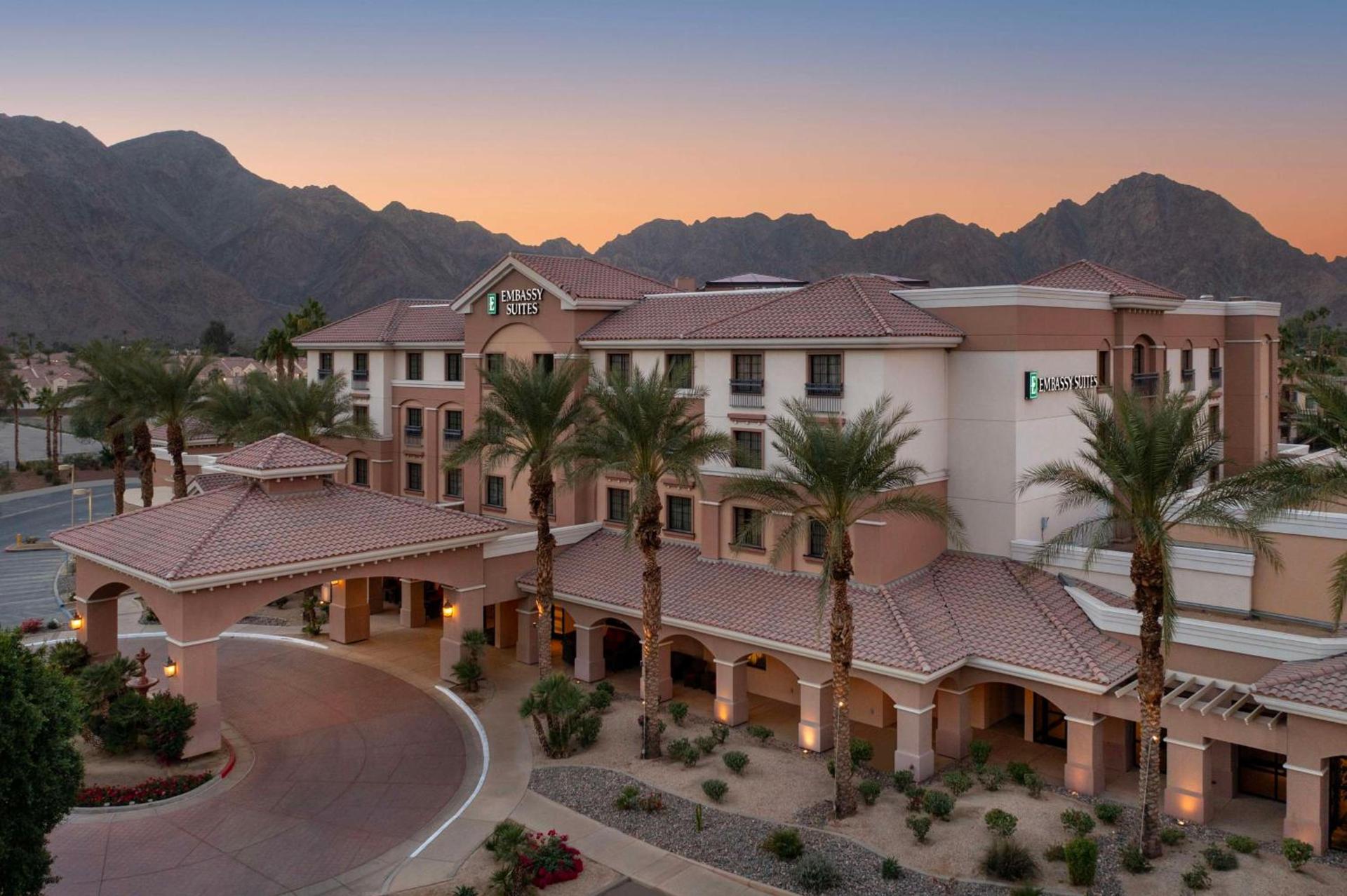 Embassy Suites La Quinta Hotel & Spa photo 2