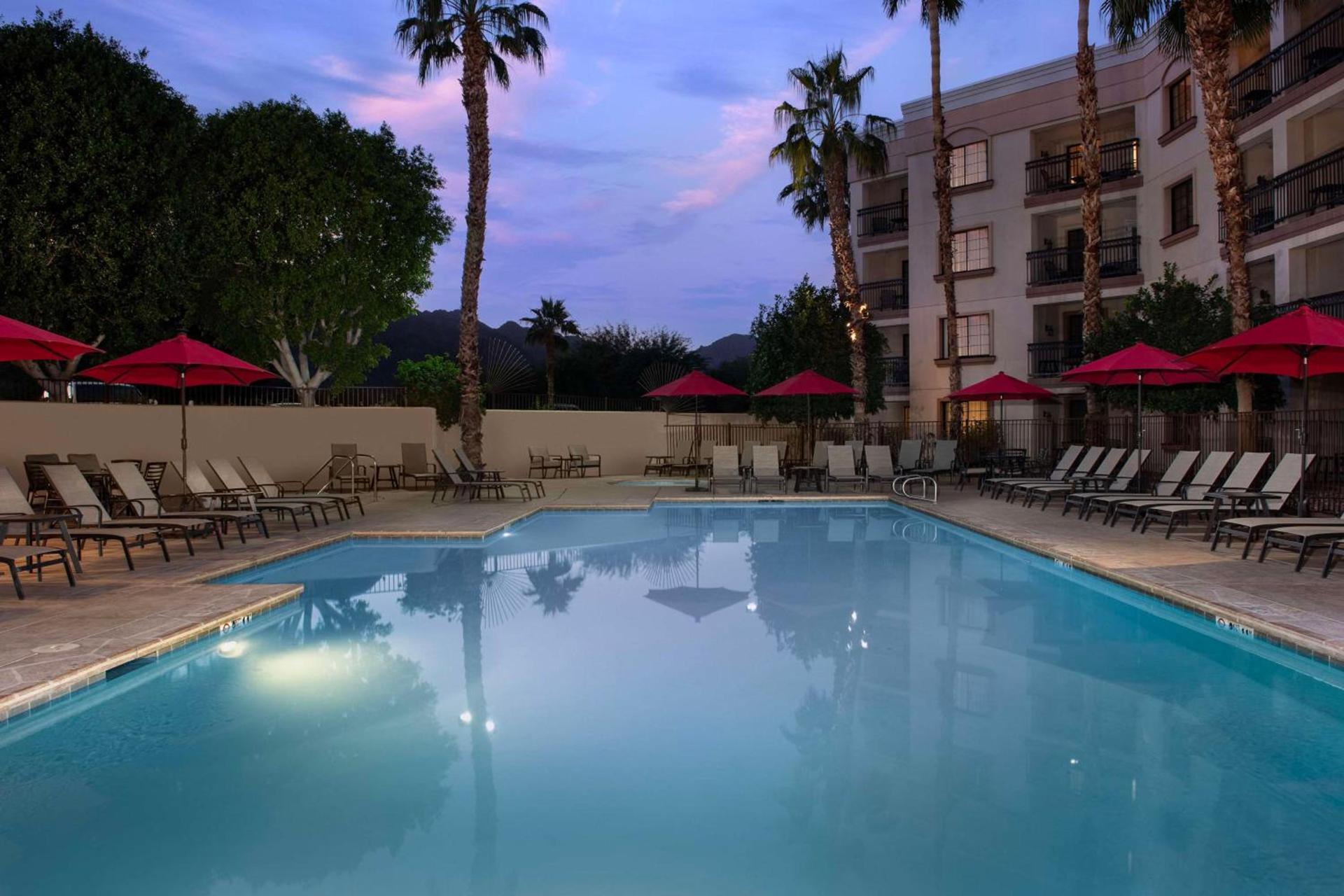 Embassy Suites La Quinta Hotel & Spa photo 9