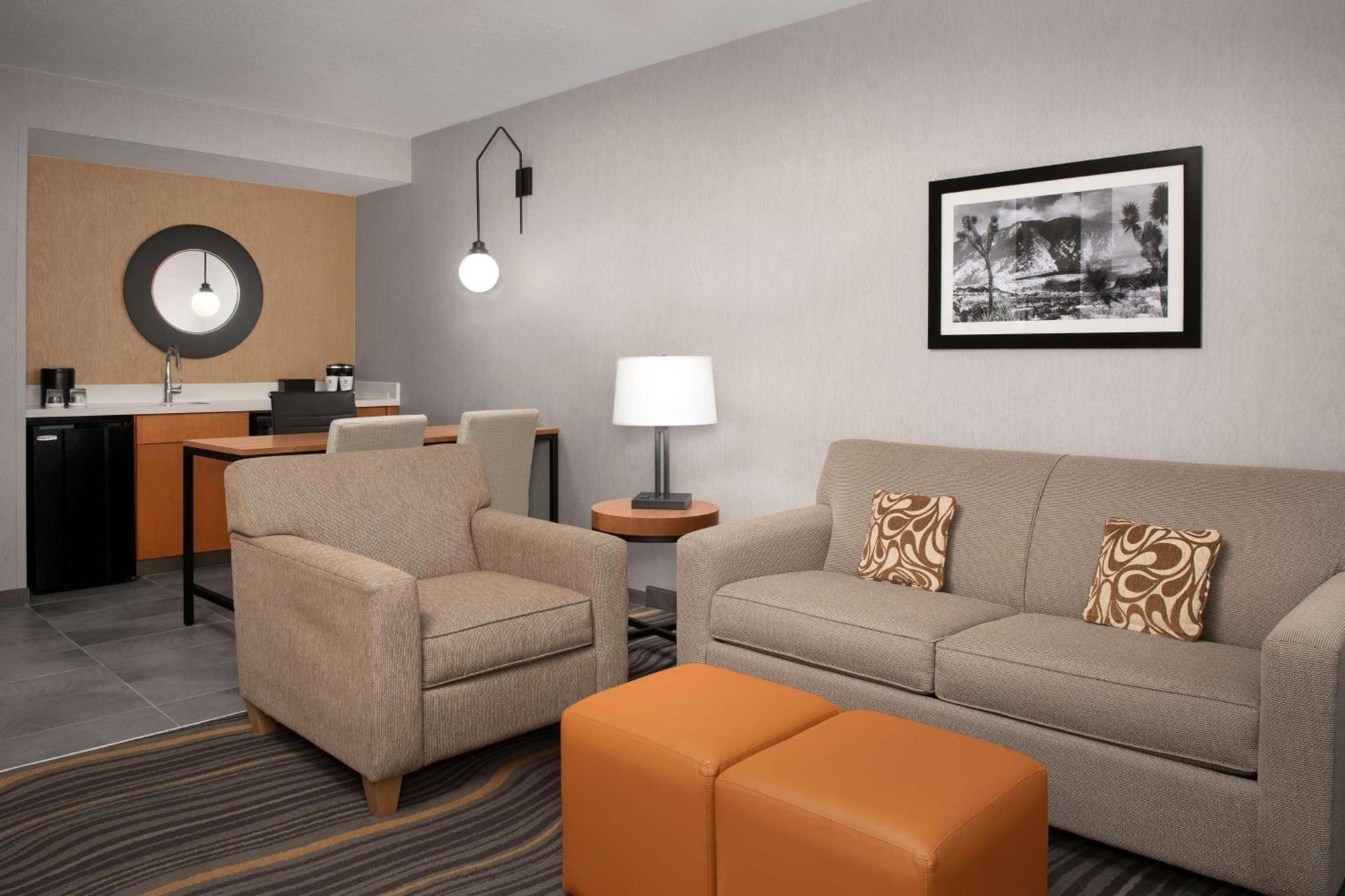 Embassy Suites La Quinta Hotel & Spa photo 24