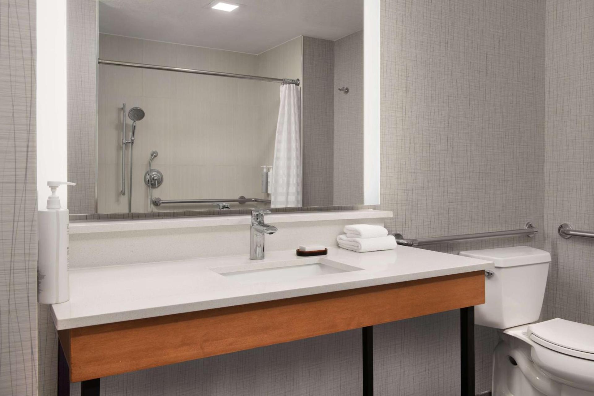 Embassy Suites La Quinta Hotel & Spa photo 25