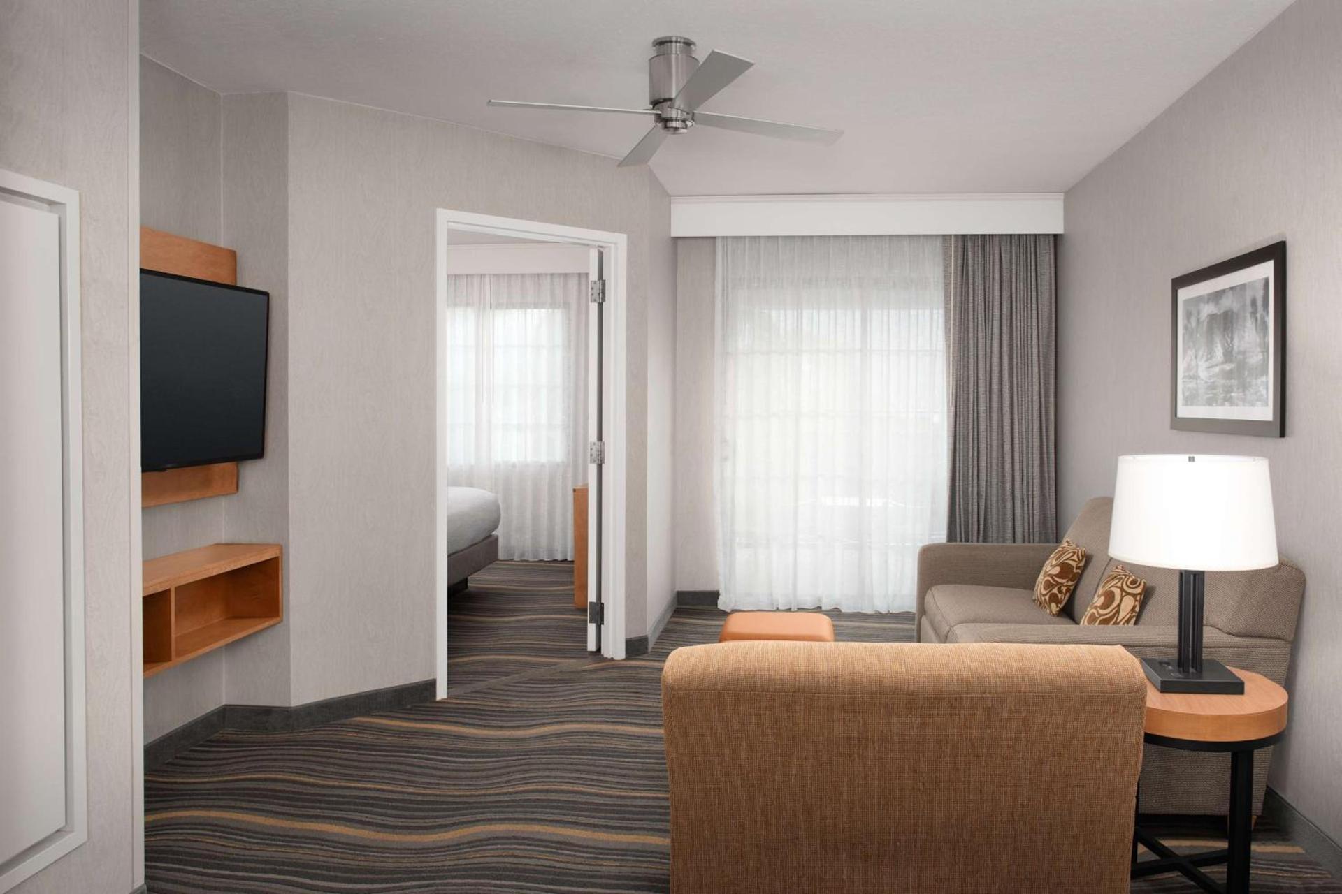 Embassy Suites La Quinta Hotel & Spa photo 26