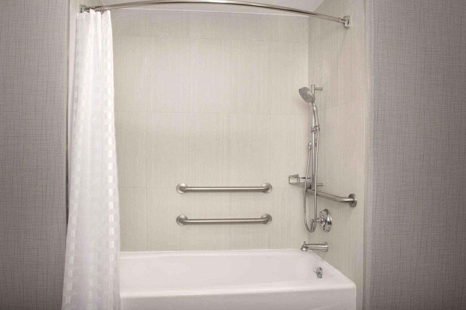 Embassy Suites La Quinta Hotel & Spa photo 27