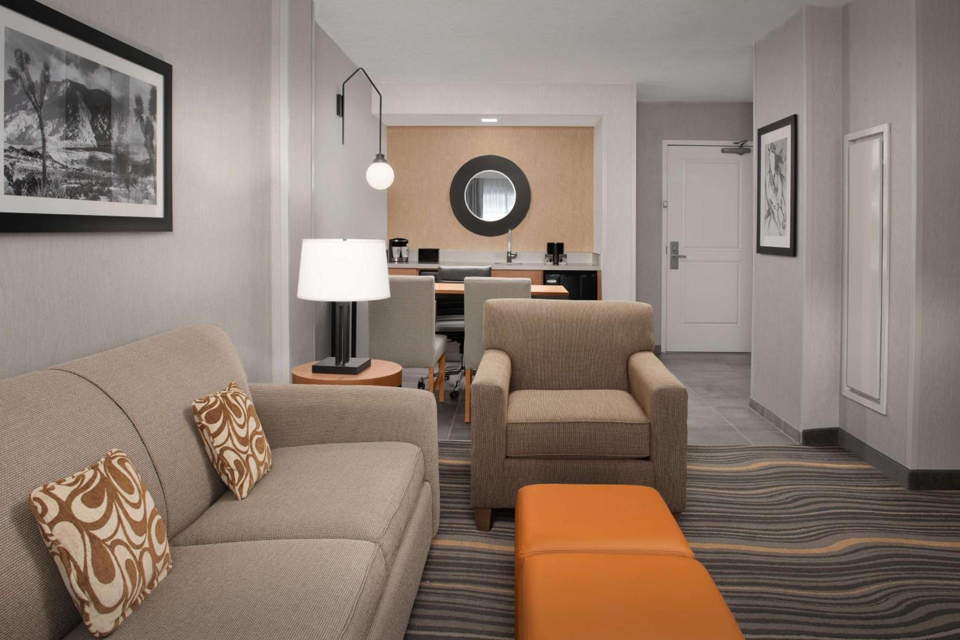 Embassy Suites La Quinta Hotel & Spa photo 46