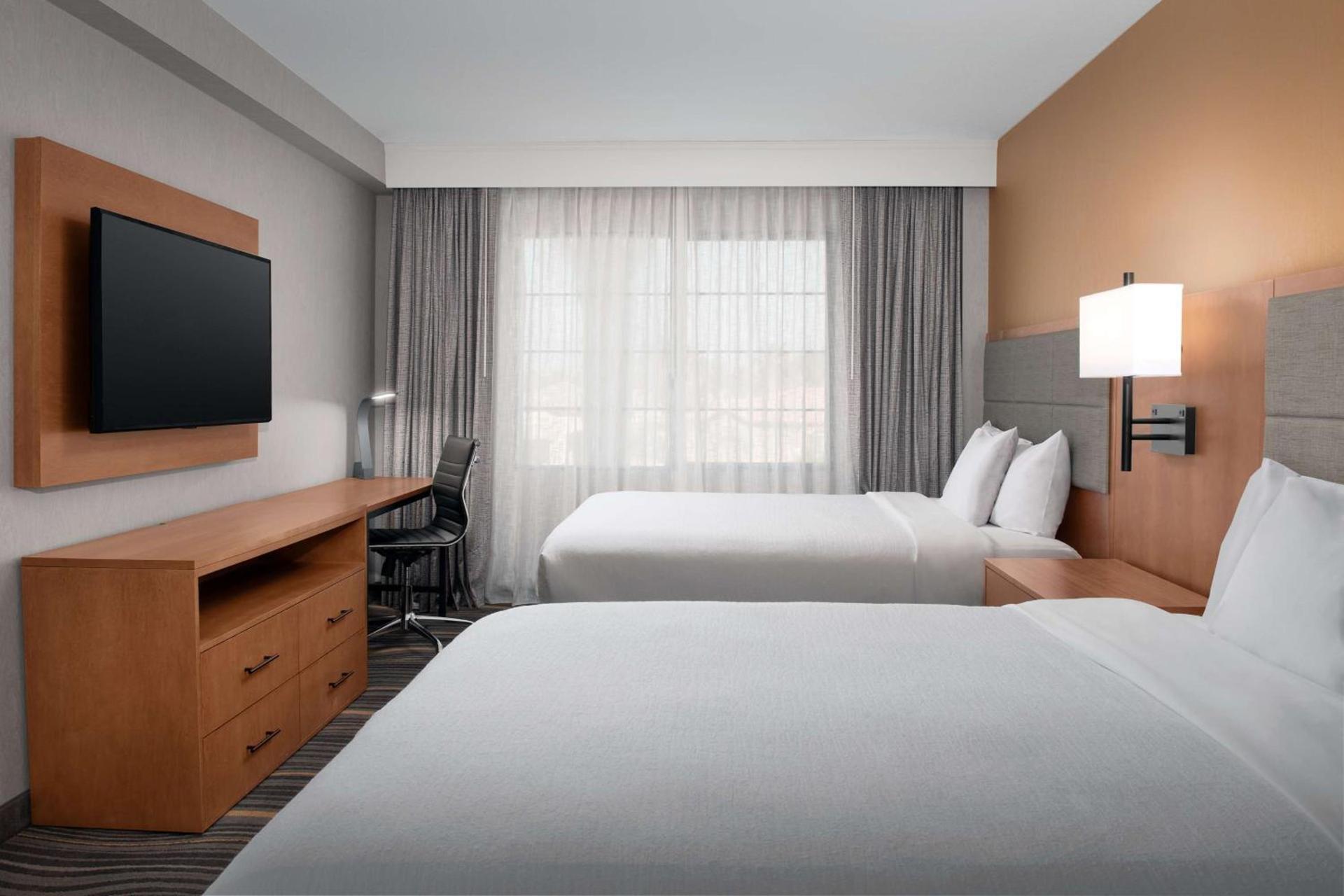 Embassy Suites La Quinta Hotel & Spa photo 50