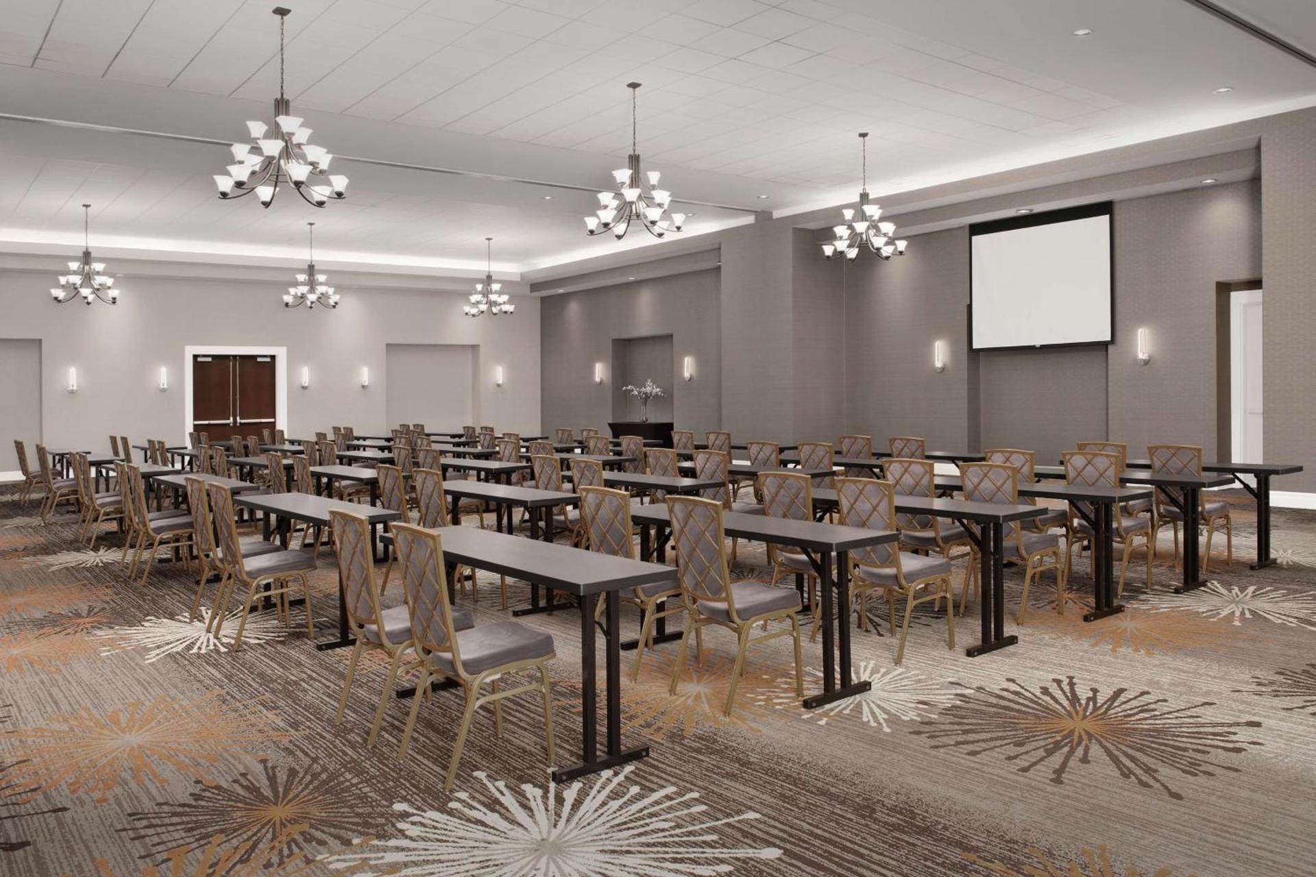 Embassy Suites La Quinta Hotel & Spa photo 52