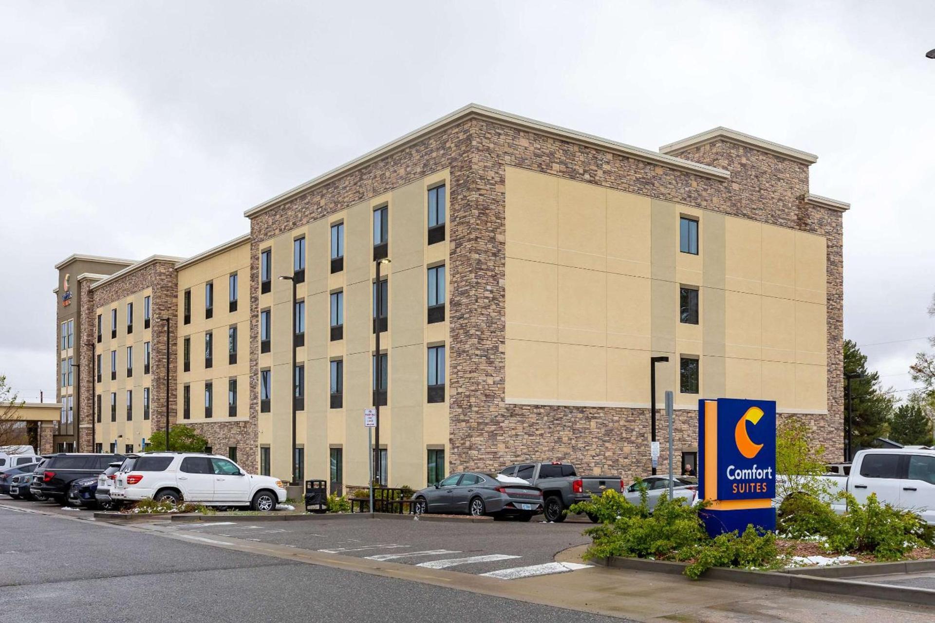 Comfort Suites Denver near Anschutz Medical Campus photo 2