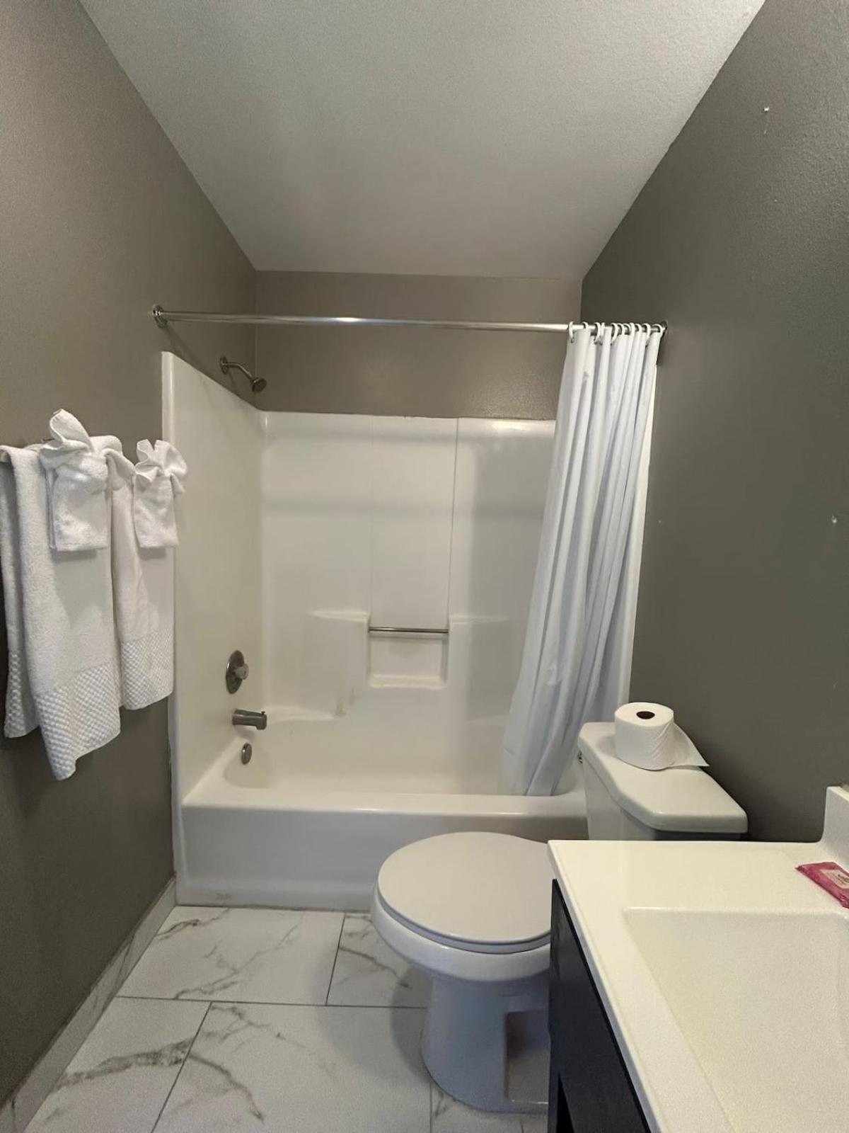 Back Country Inn photo 2