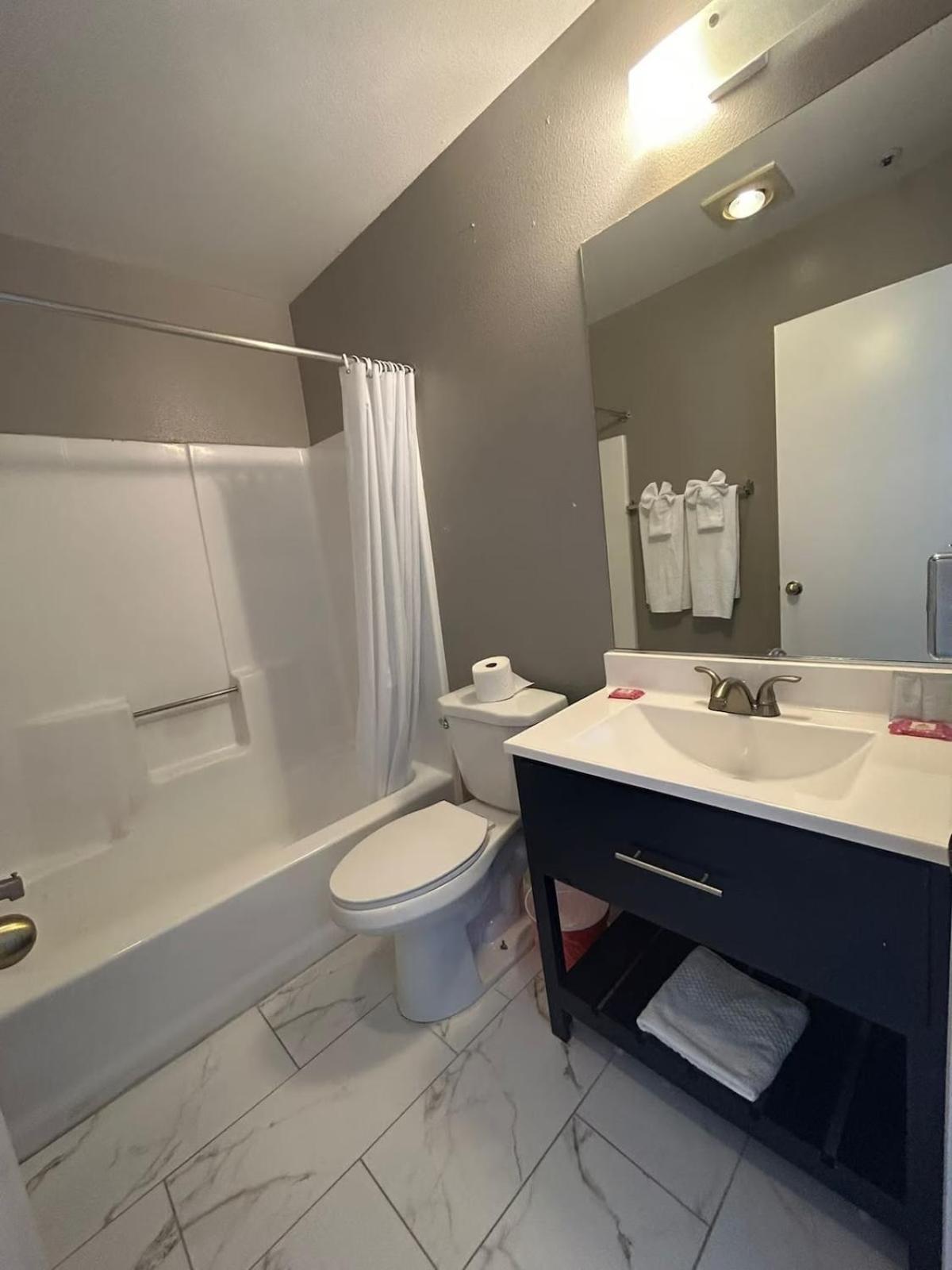 Back Country Inn photo 4