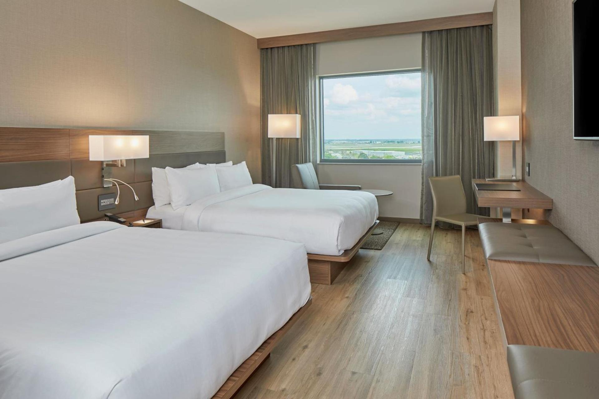 AC Hotel by Marriott Atlanta Airport Gateway photo 8