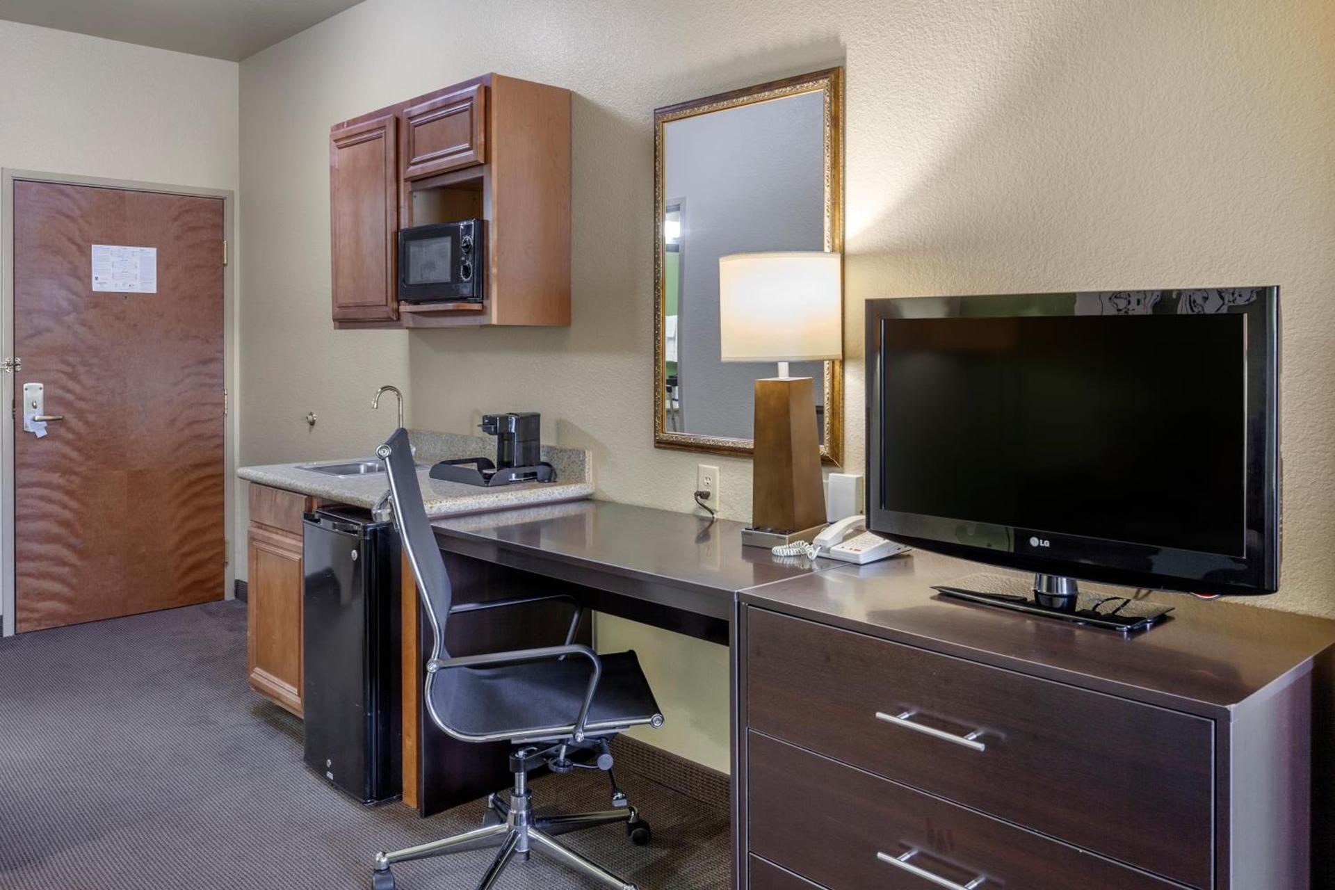 Sleep Inn & Suites Hewitt - South Waco photo 37