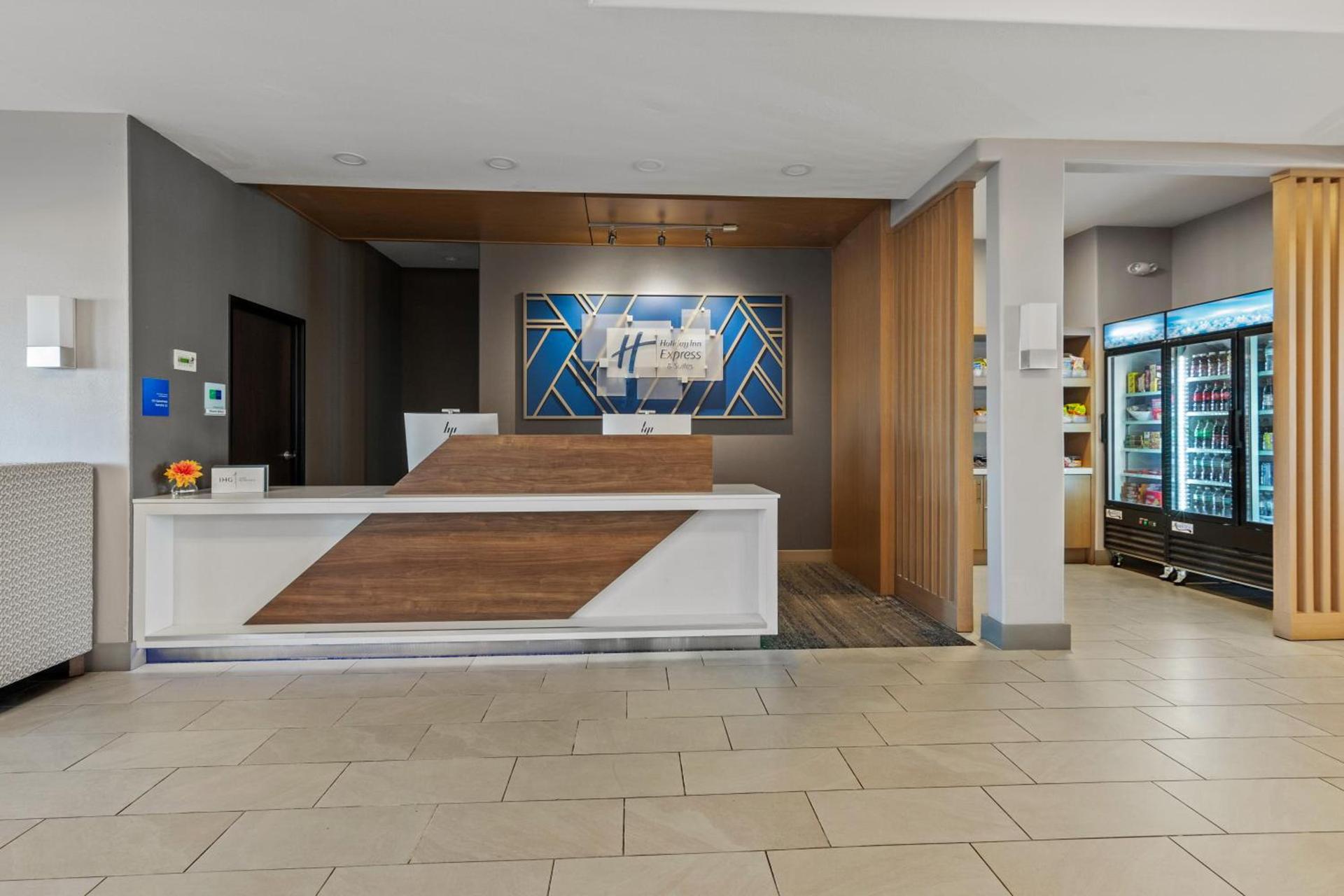 Holiday Inn Express & Suites Oklahoma City NW - Quail Springs by IHG photo 3