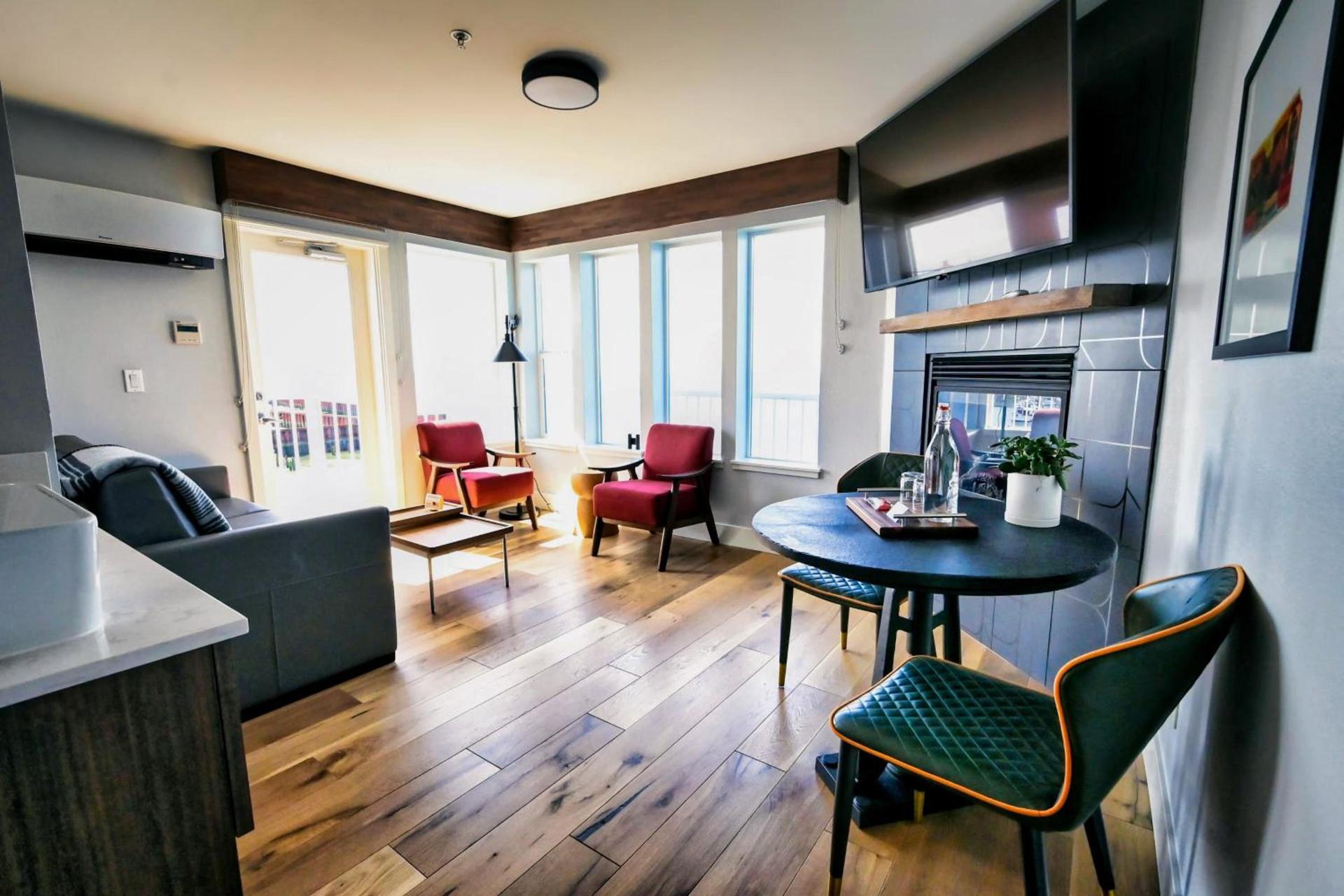 Cannery Pier Hotel & Spa photo 8