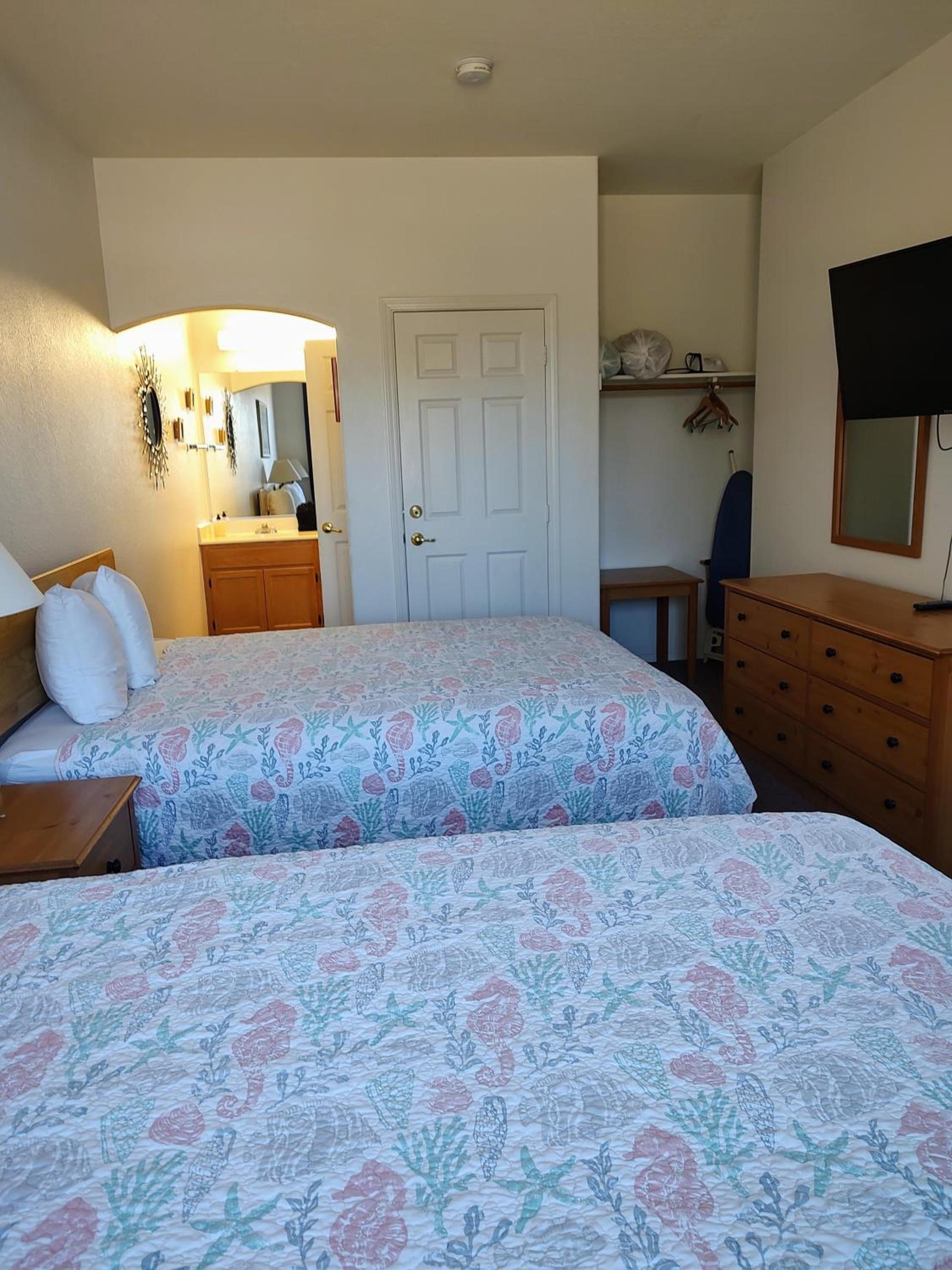 Pacific Plaza Resort photo 59