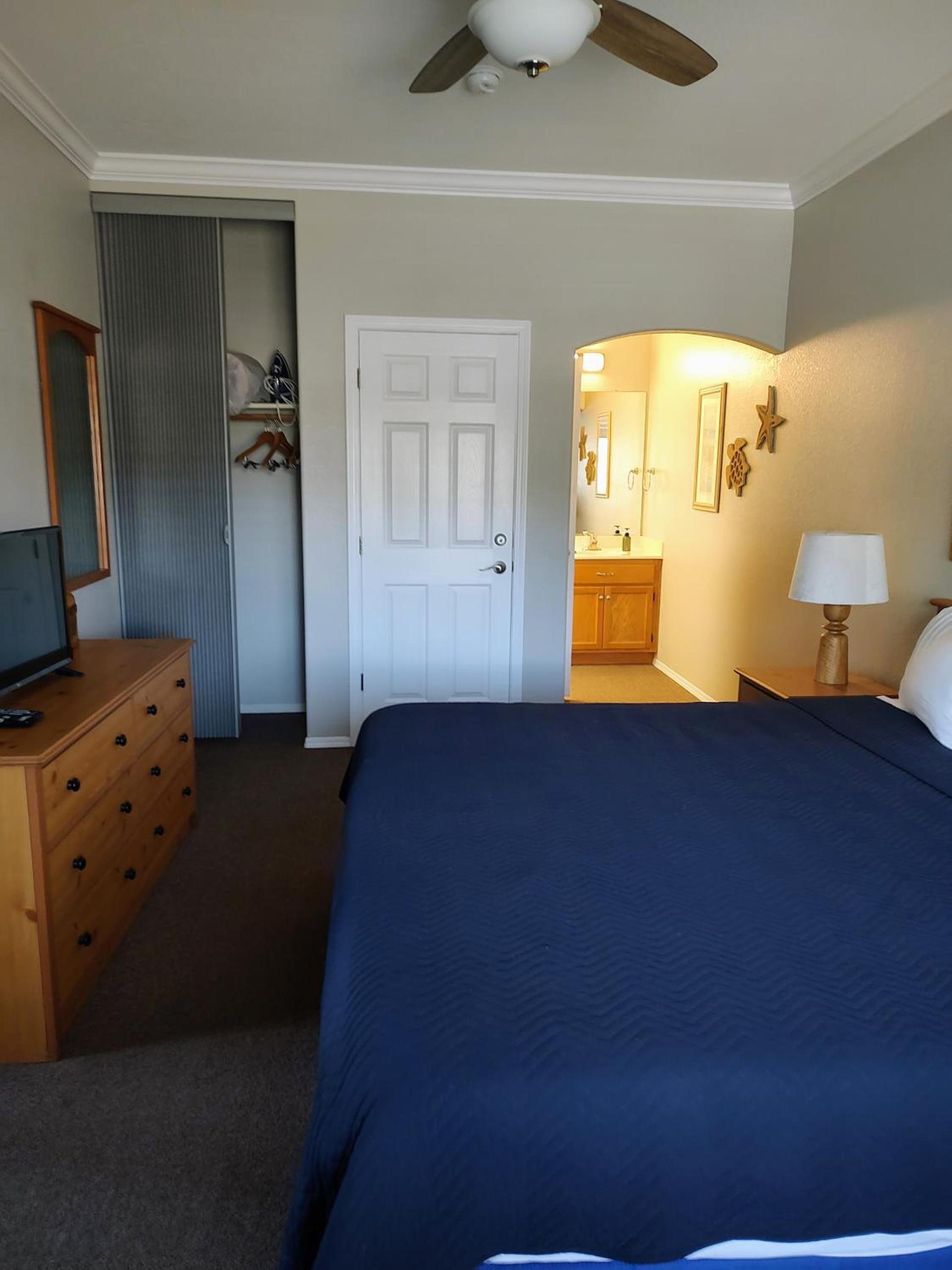 Pacific Plaza Resort photo 55