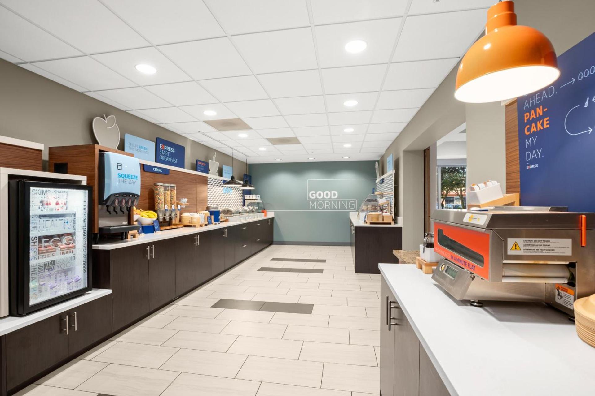Holiday Inn Express and Suites Sumner by IHG photo 22