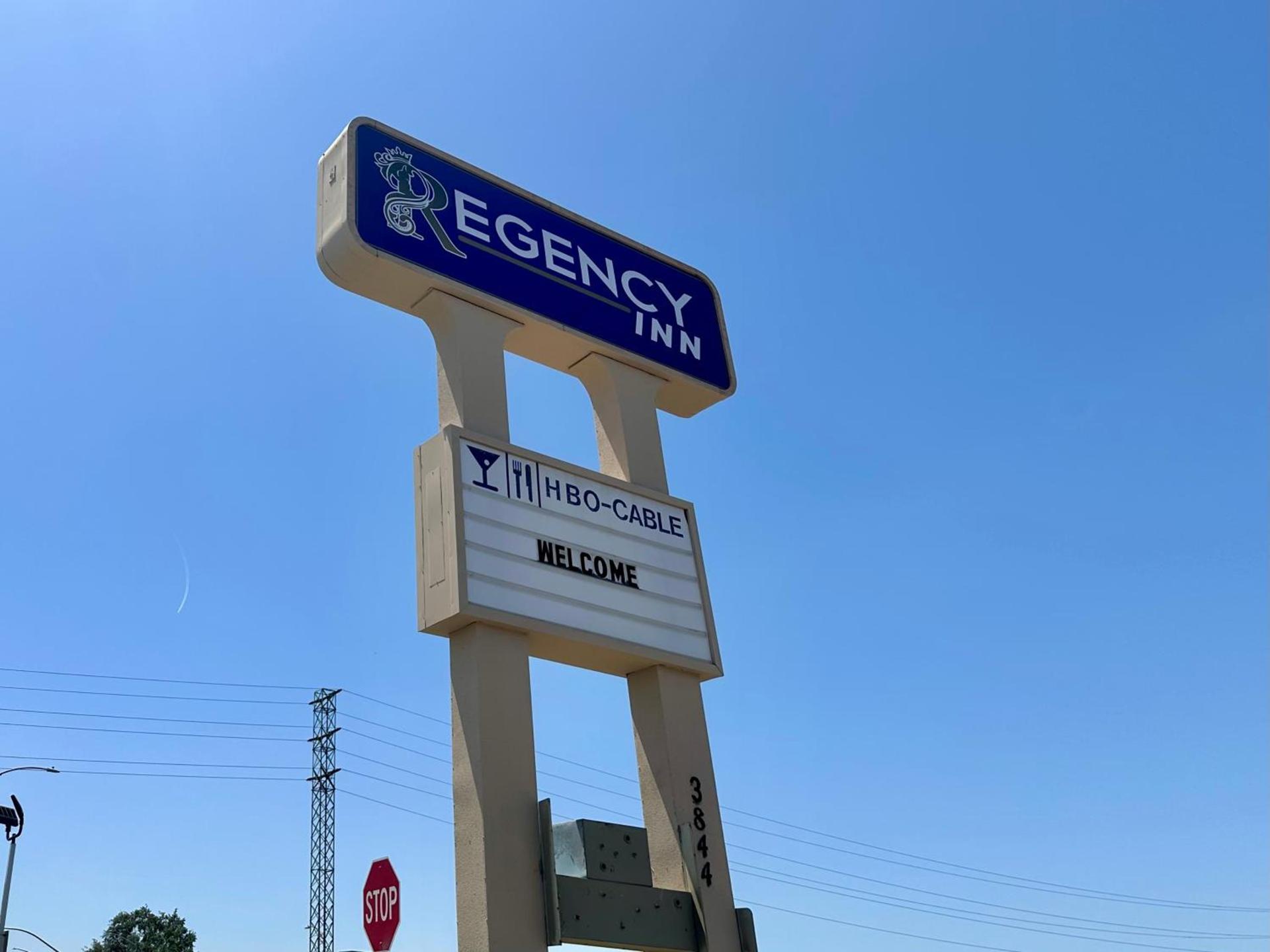 Regency Inn Fresno photo 7