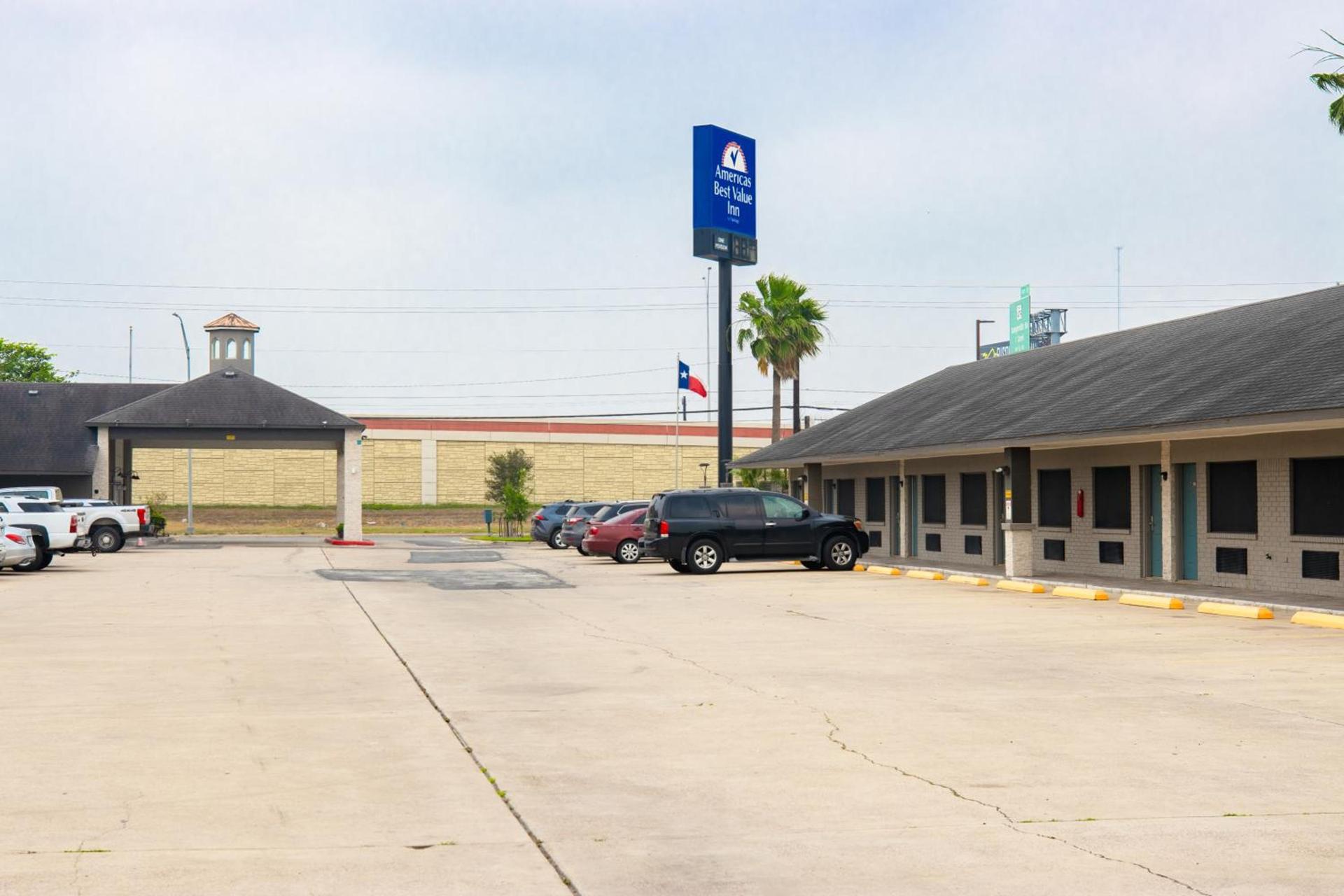 Americas Best Value Inn Harlingen photo 21