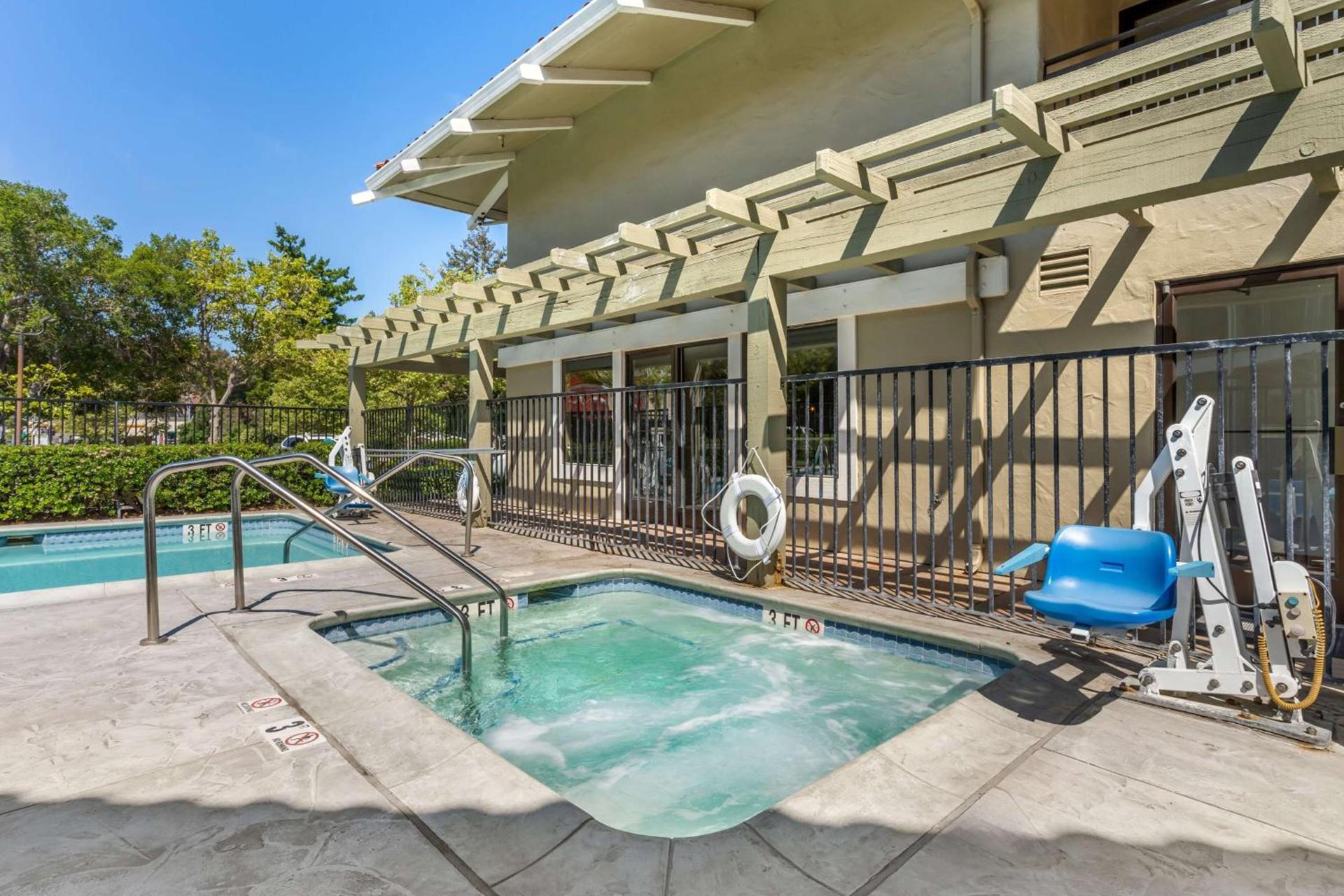 Best Western Plus Inn Scotts Valley photo 11