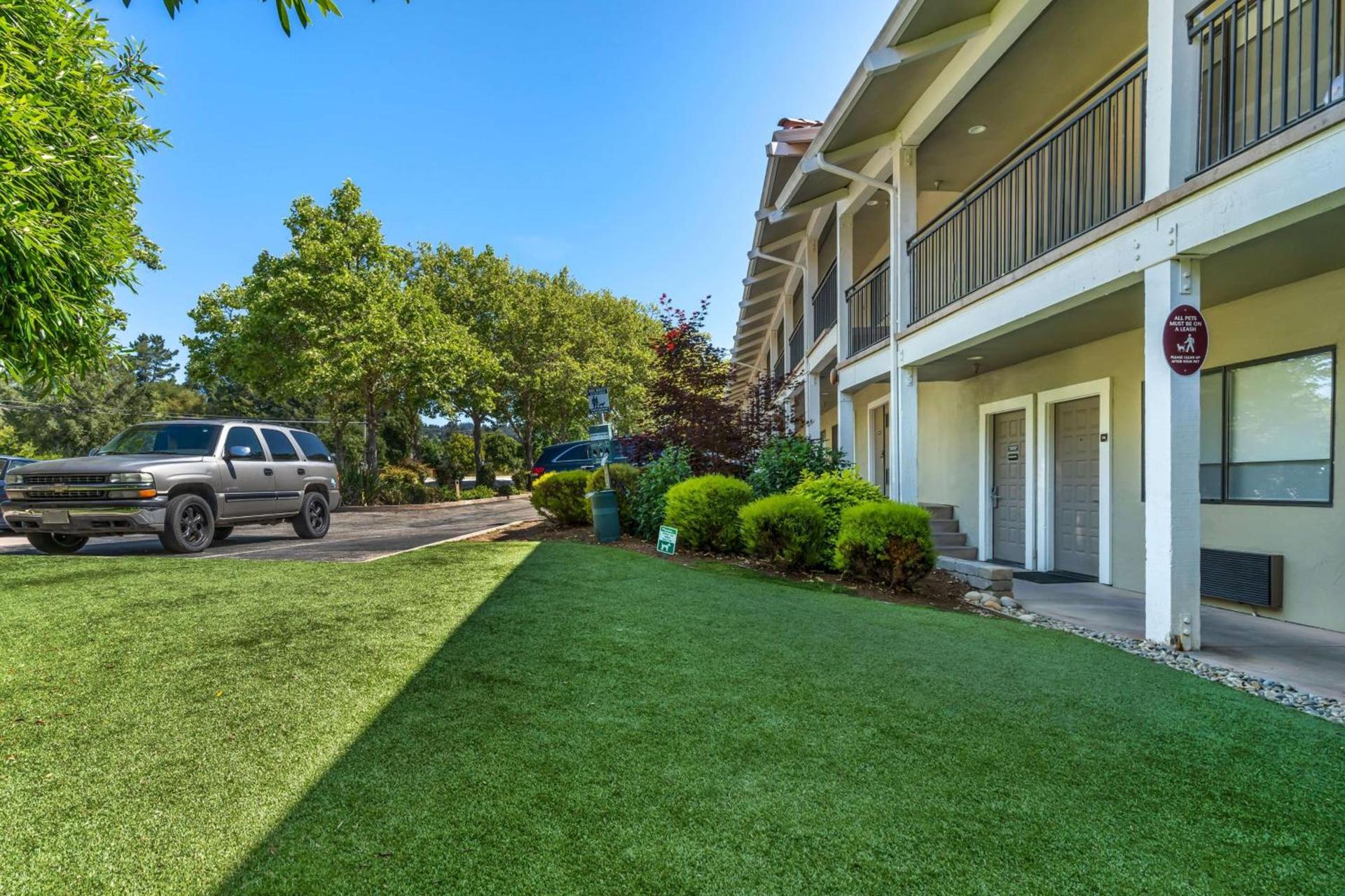 Best Western Plus Inn Scotts Valley photo 10