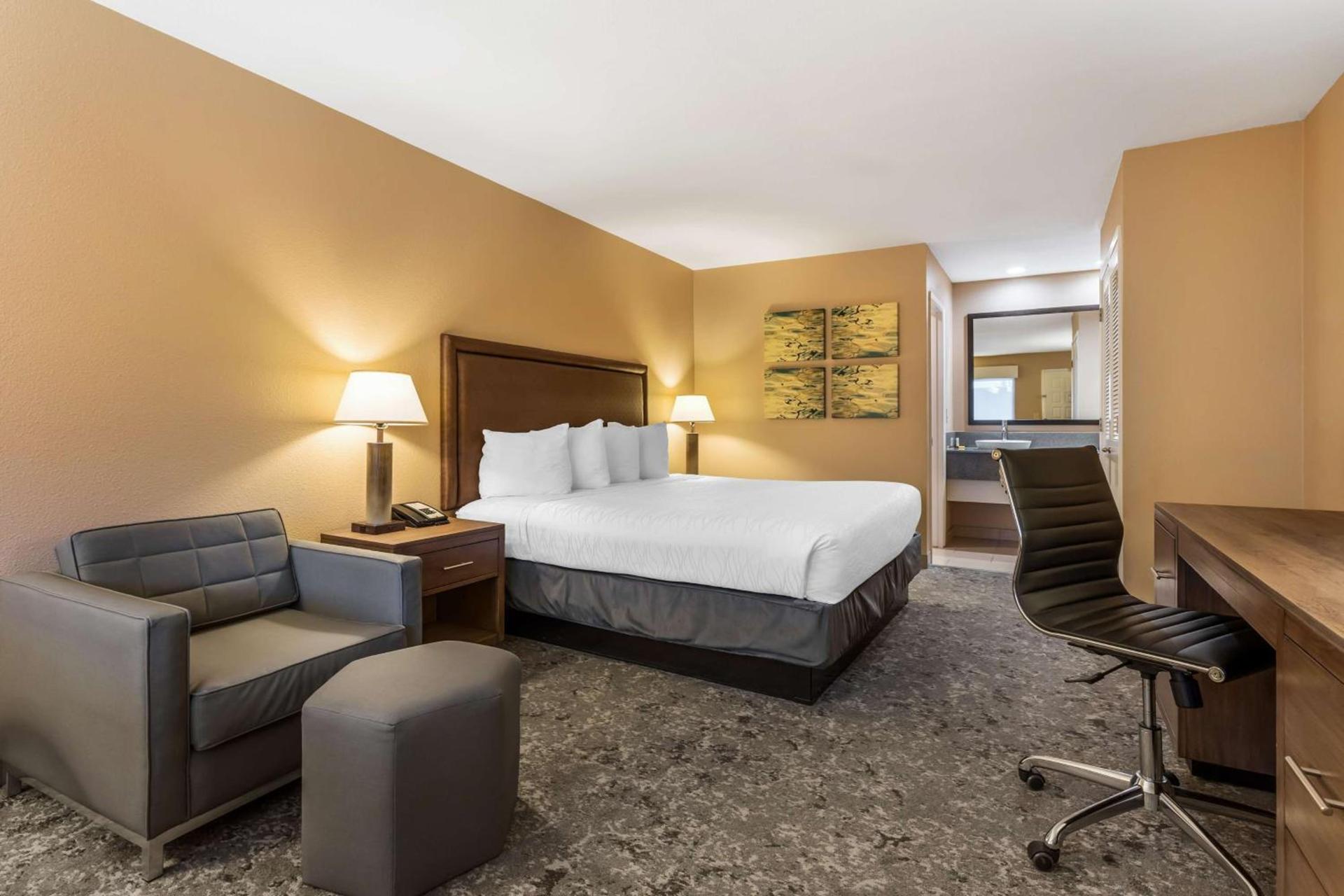 Best Western Plus Inn Scotts Valley photo 25