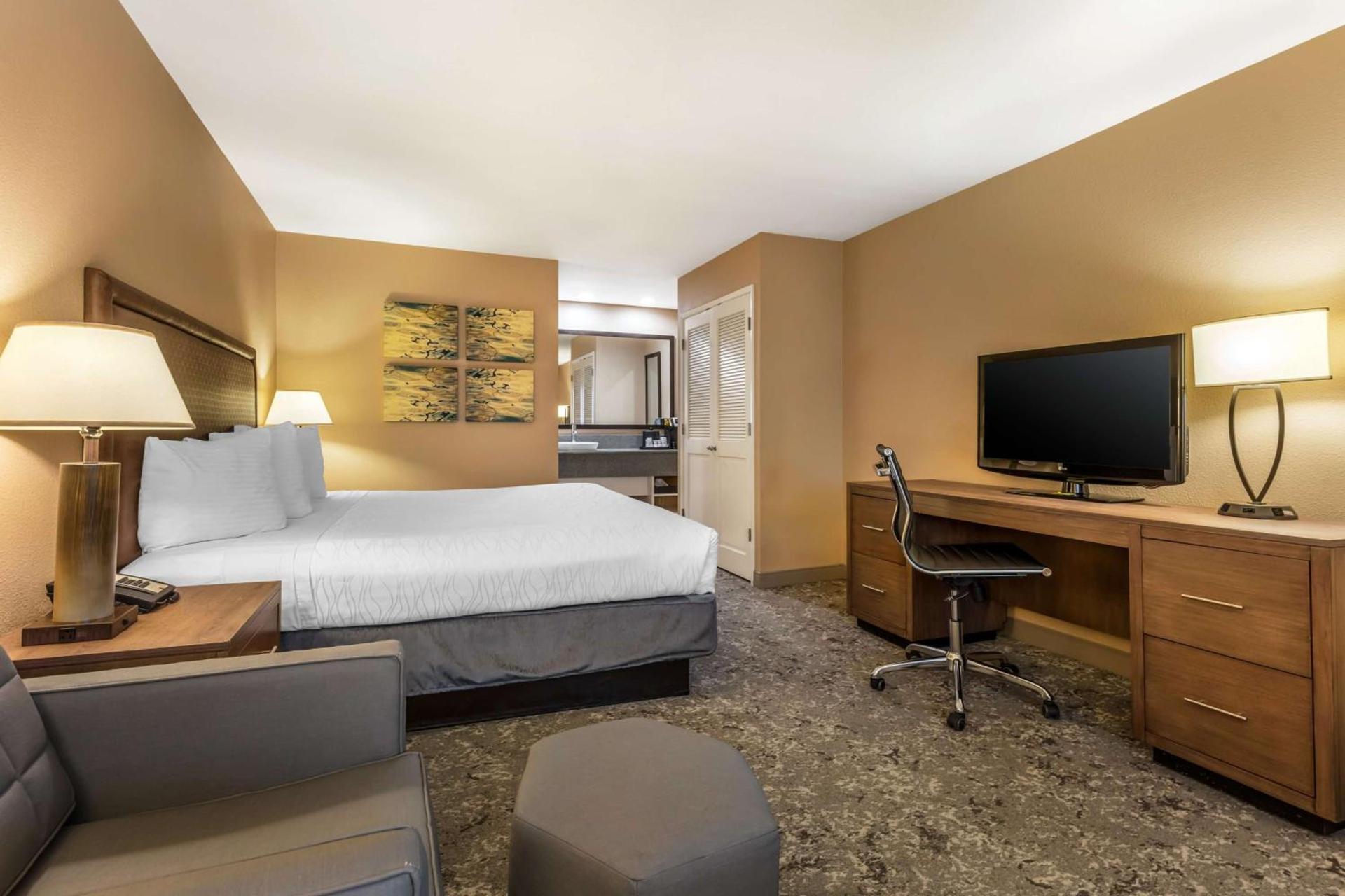 Best Western Plus Inn Scotts Valley photo 26