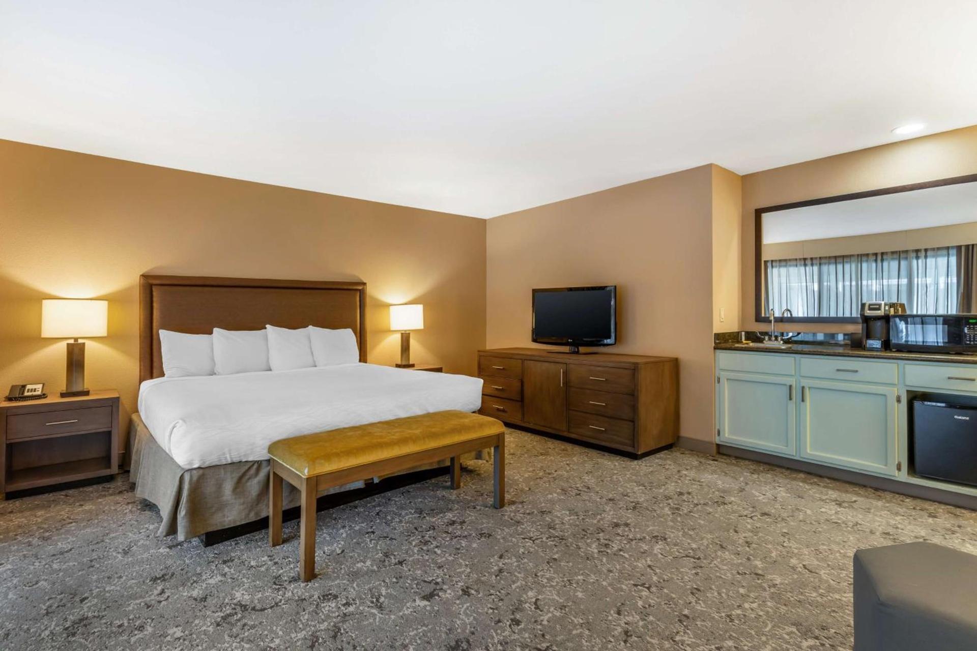 Best Western Plus Inn Scotts Valley photo 6