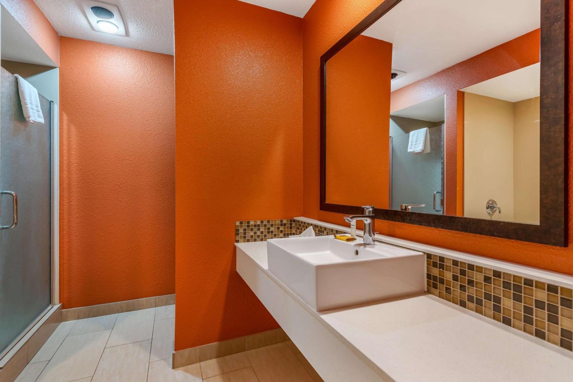 Best Western Plus Inn Scotts Valley photo 34