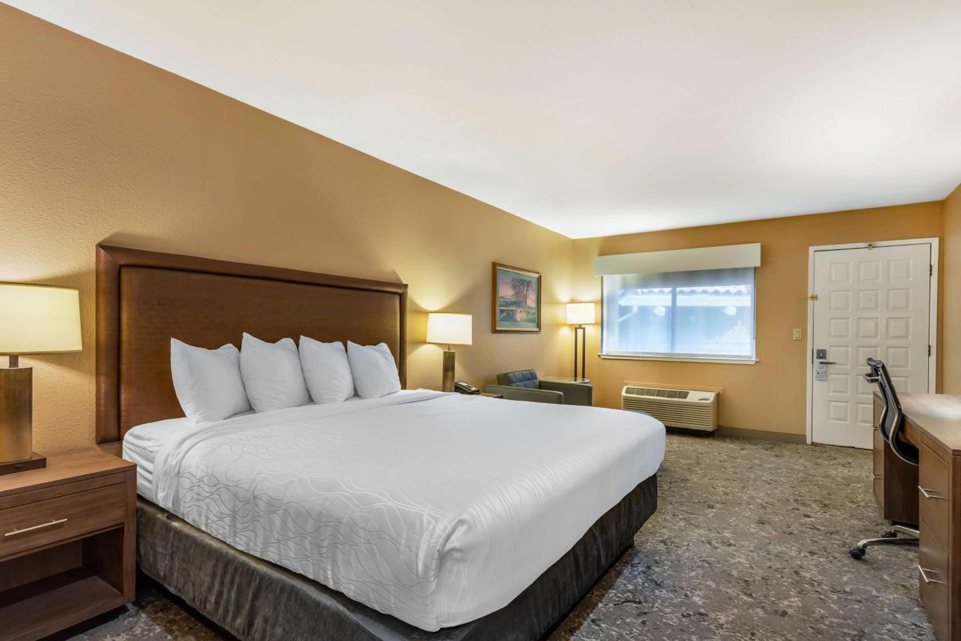 Best Western Plus Inn Scotts Valley photo 41