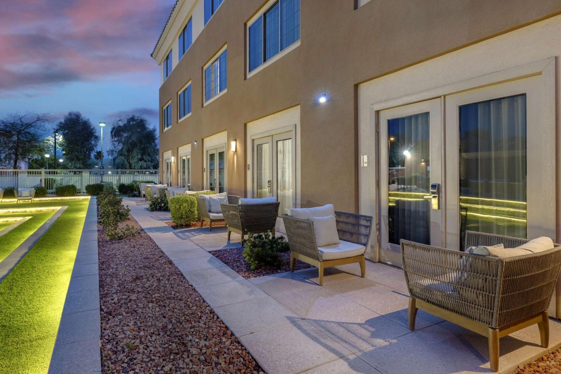Aiden by Best Western Scottsdale North photo 18