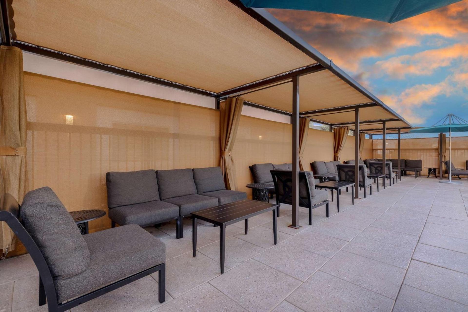 Aiden by Best Western Scottsdale North photo 19