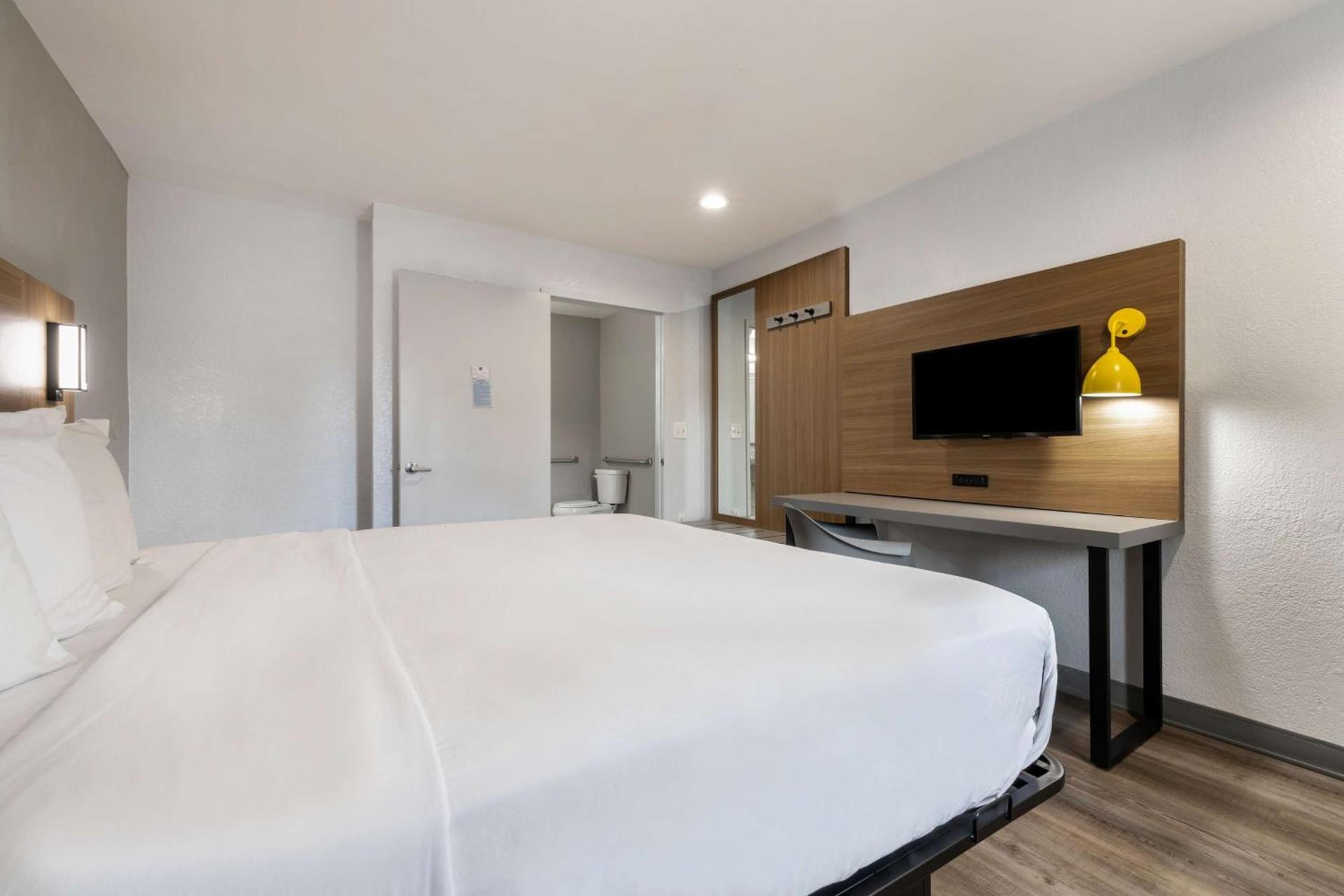 Motel 6-Santa Ana, CA photo 5