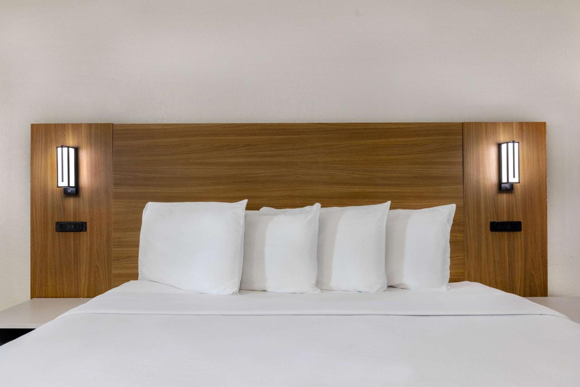 Motel 6-Santa Ana, CA photo 8