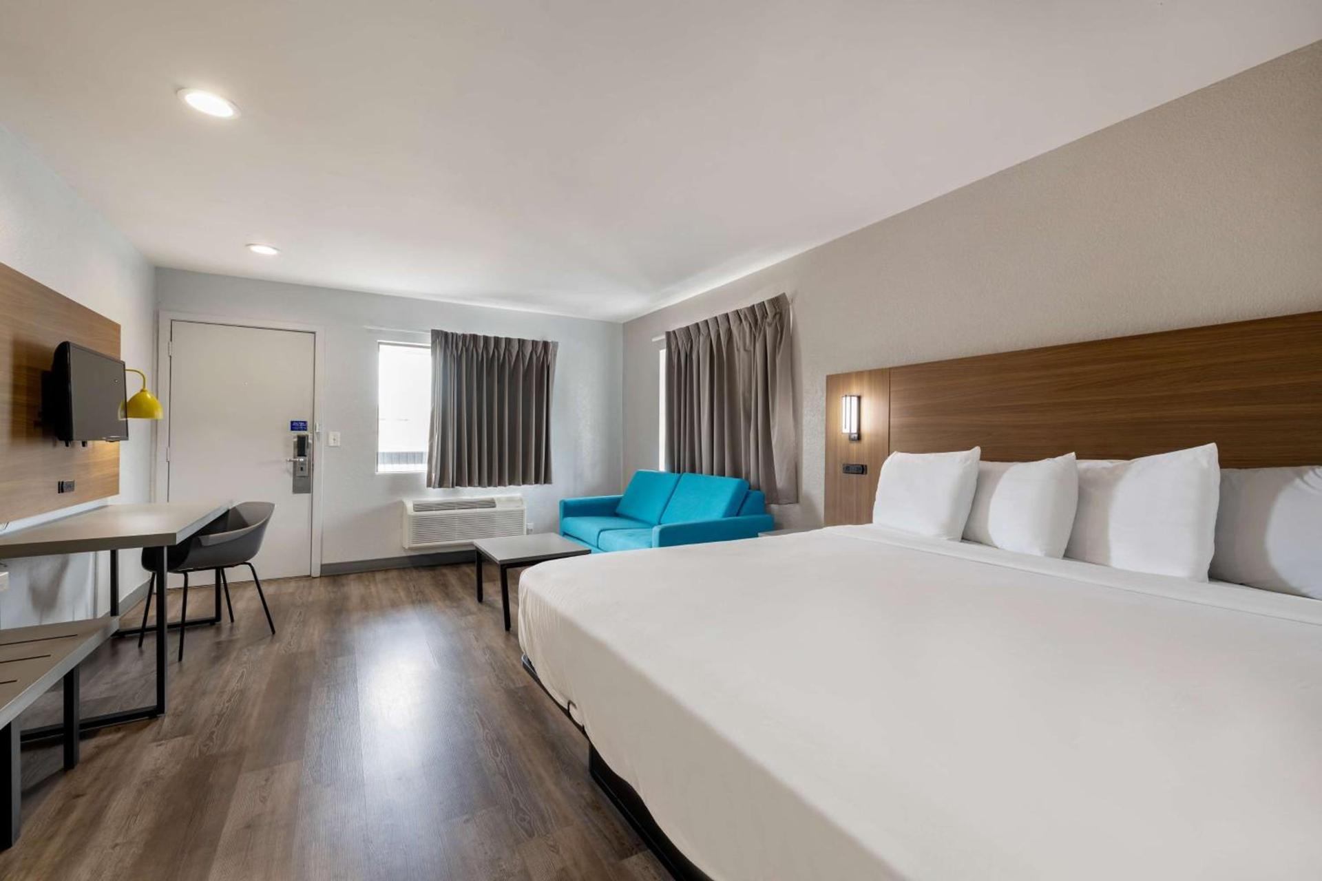 Motel 6-Santa Ana, CA photo 13