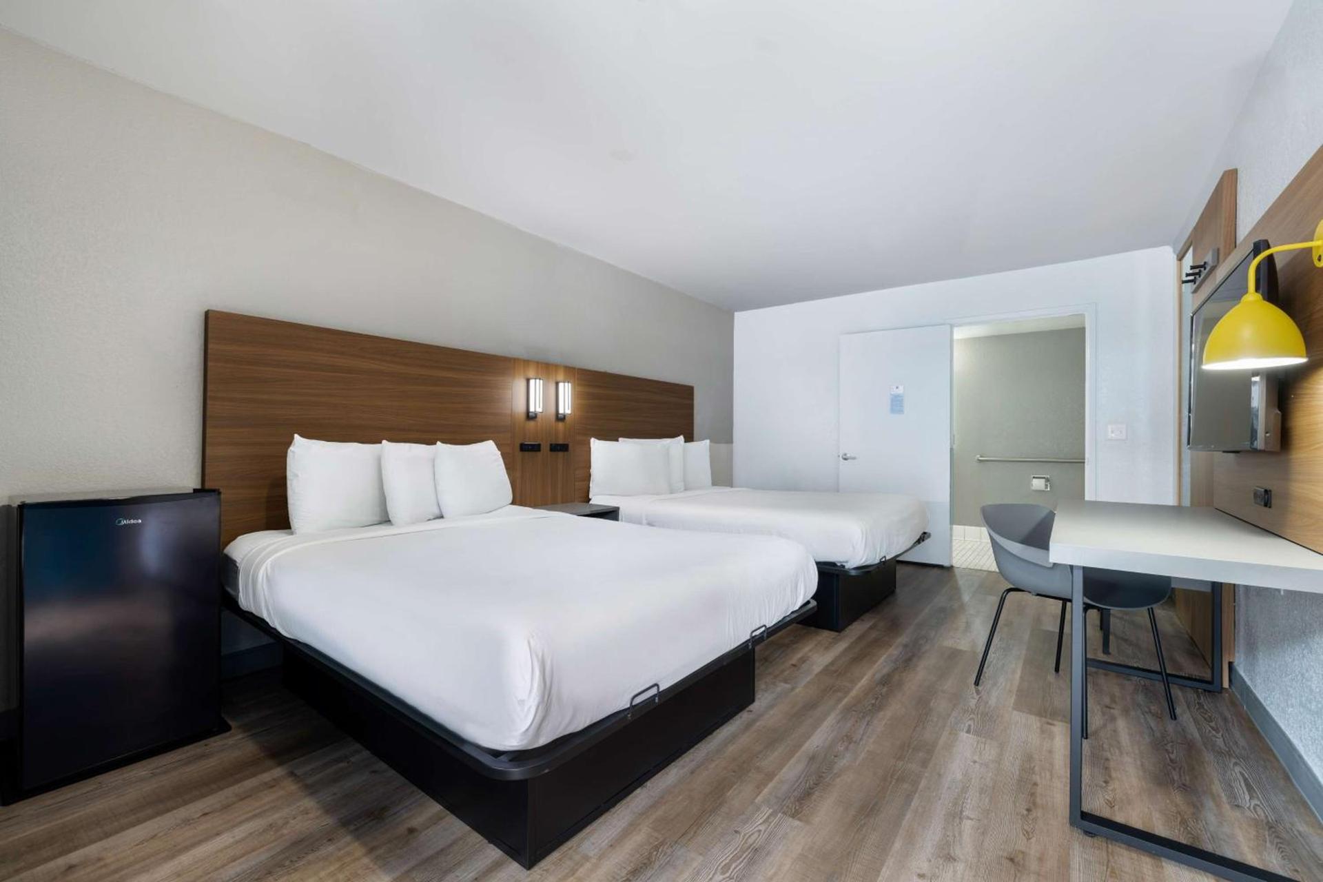 Motel 6-Santa Ana, CA photo 18