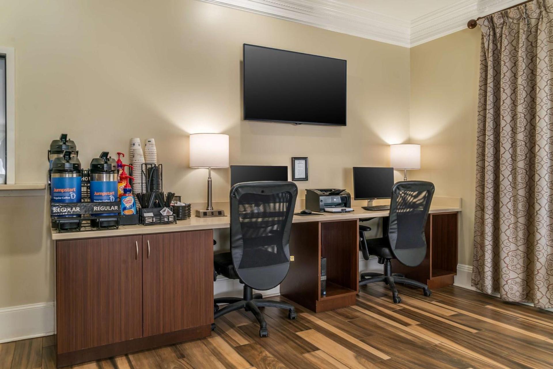 Best Western of Hartland photo 38