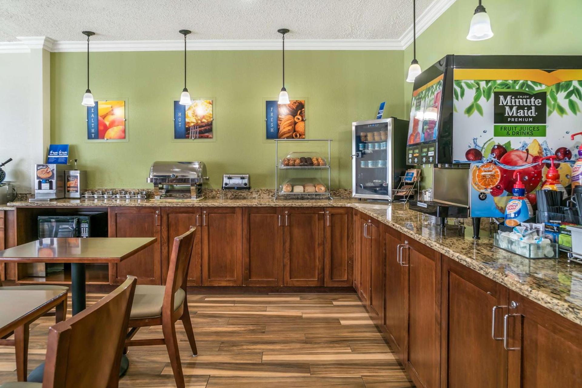 Best Western of Hartland photo 40
