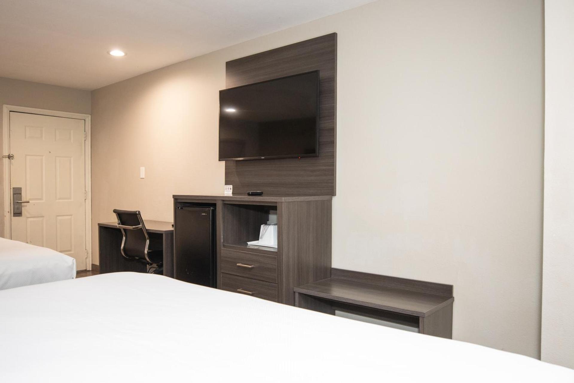 Americas Best Value Inn Harlingen photo 25
