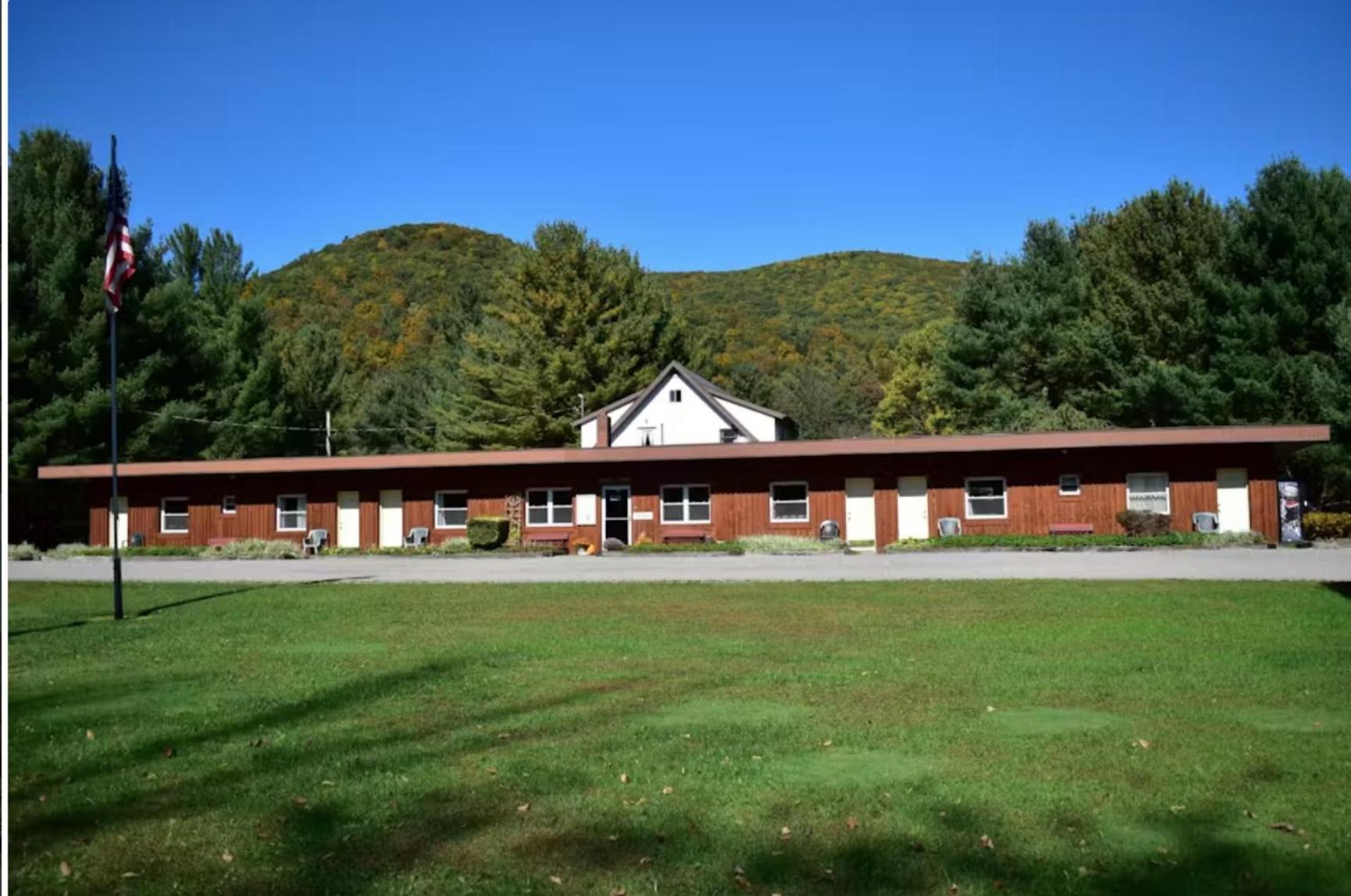 Colton Point Motel photo 1