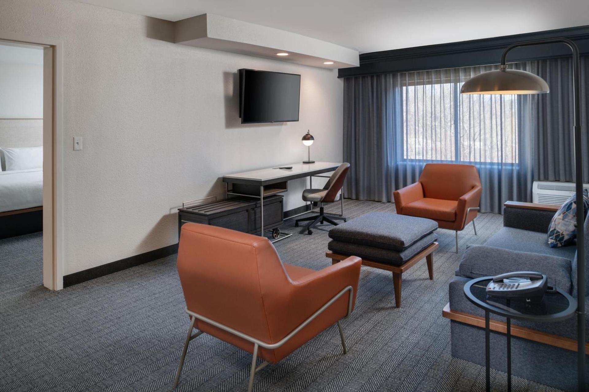 Courtyard by Marriott Providence Lincoln photo 11