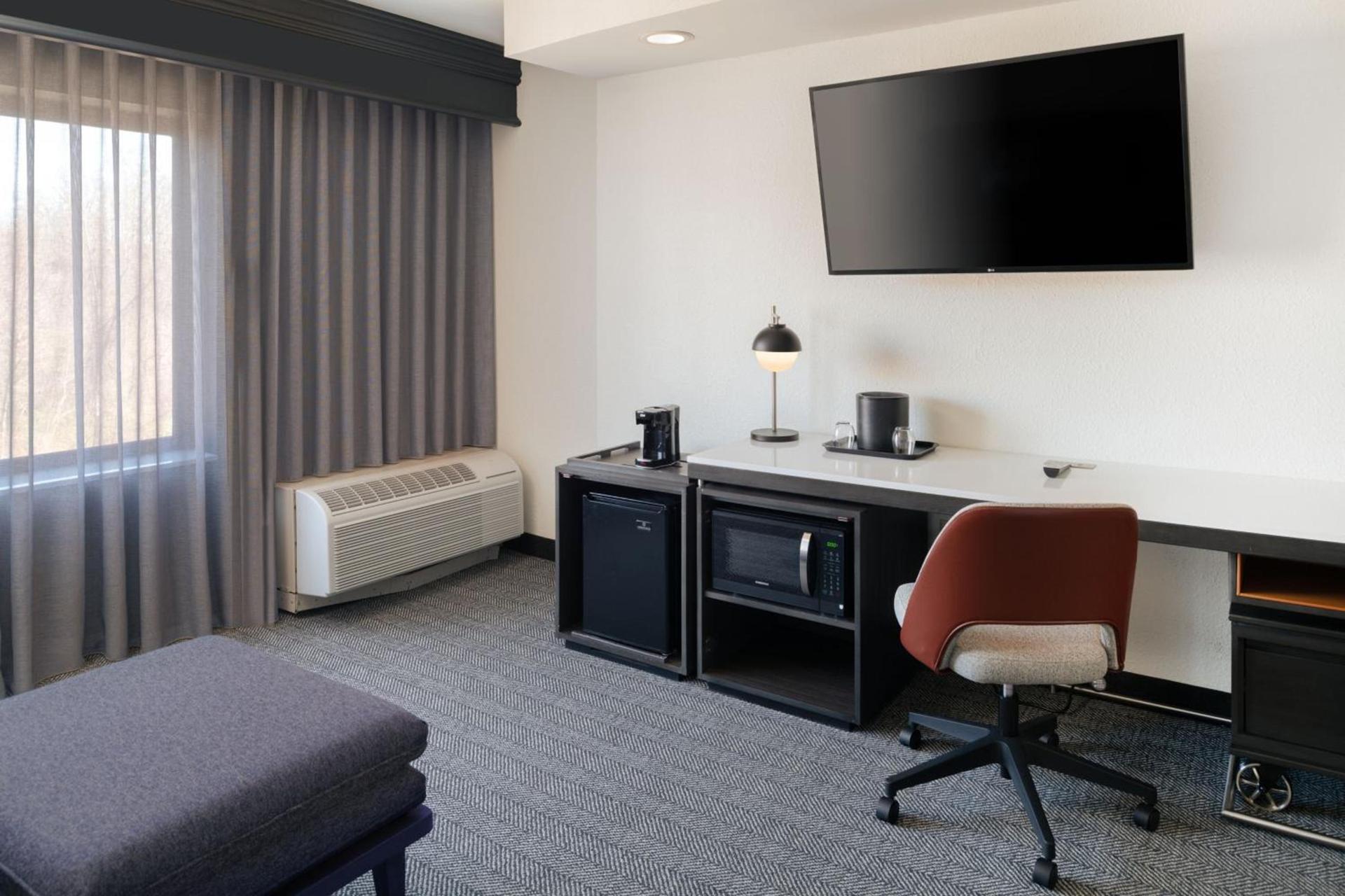 Courtyard by Marriott Providence Lincoln photo 18