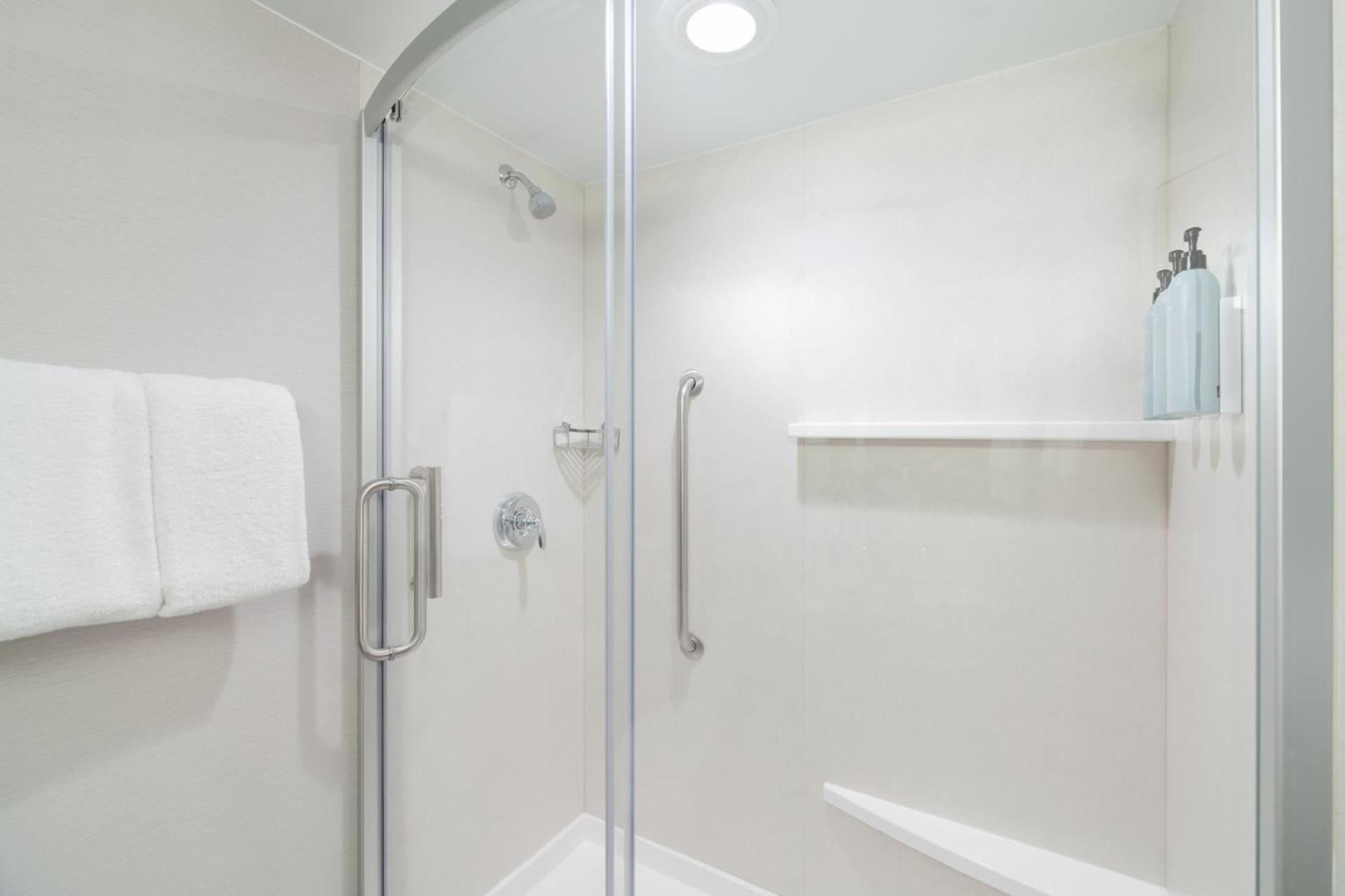 Courtyard by Marriott Providence Lincoln photo 27
