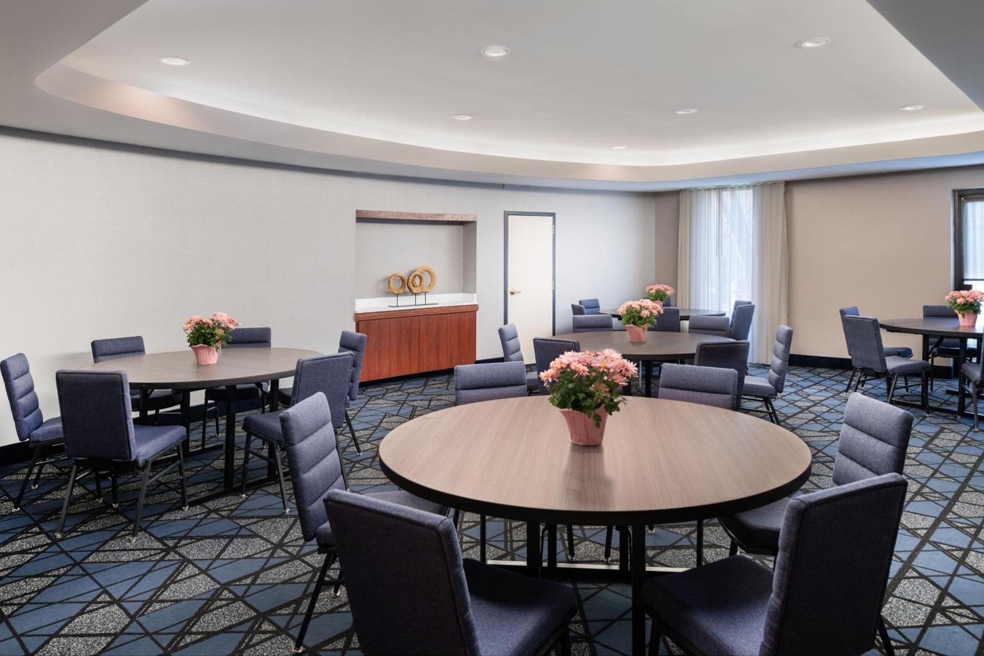 Courtyard by Marriott Providence Lincoln photo 47