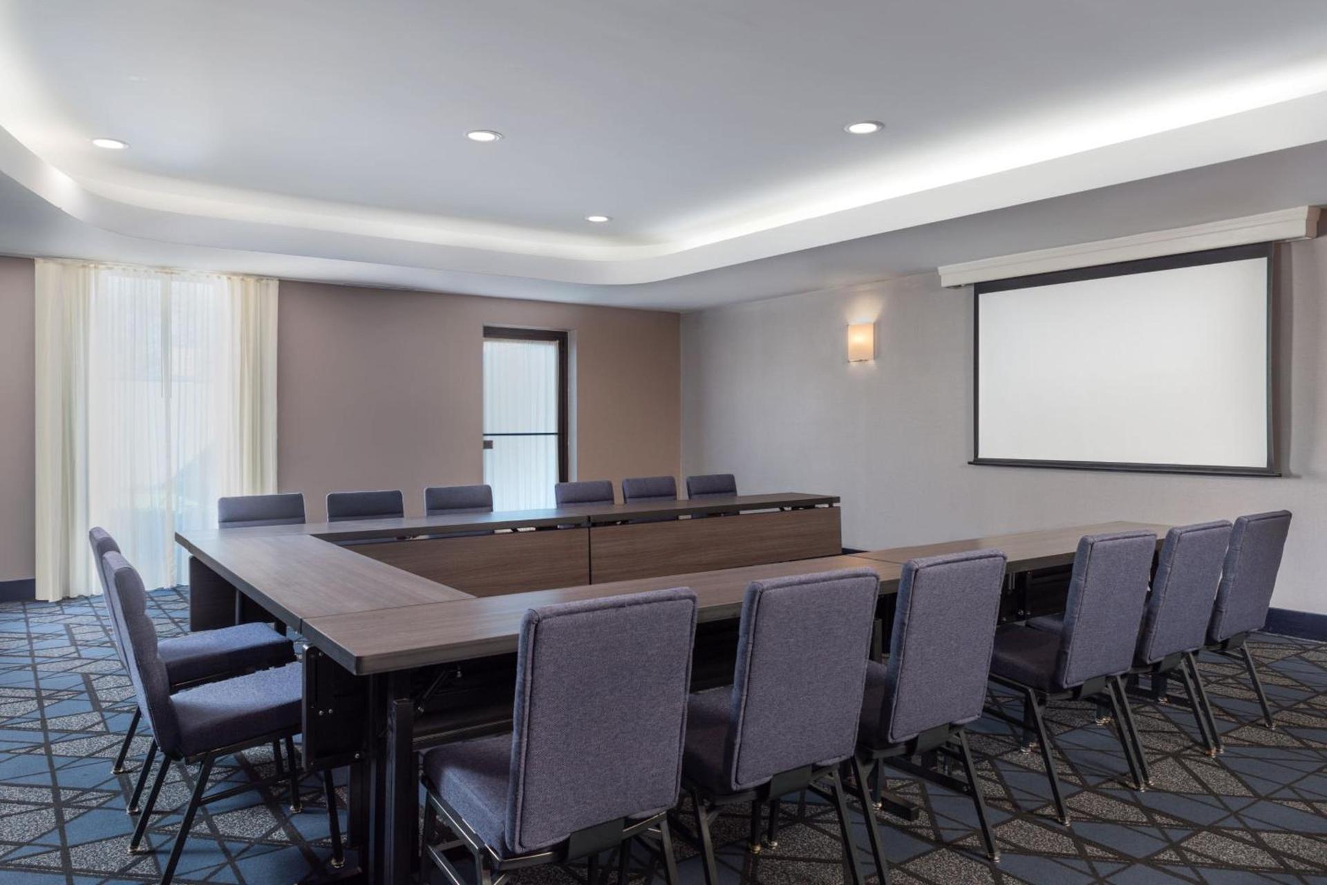 Courtyard by Marriott Providence Lincoln photo 46