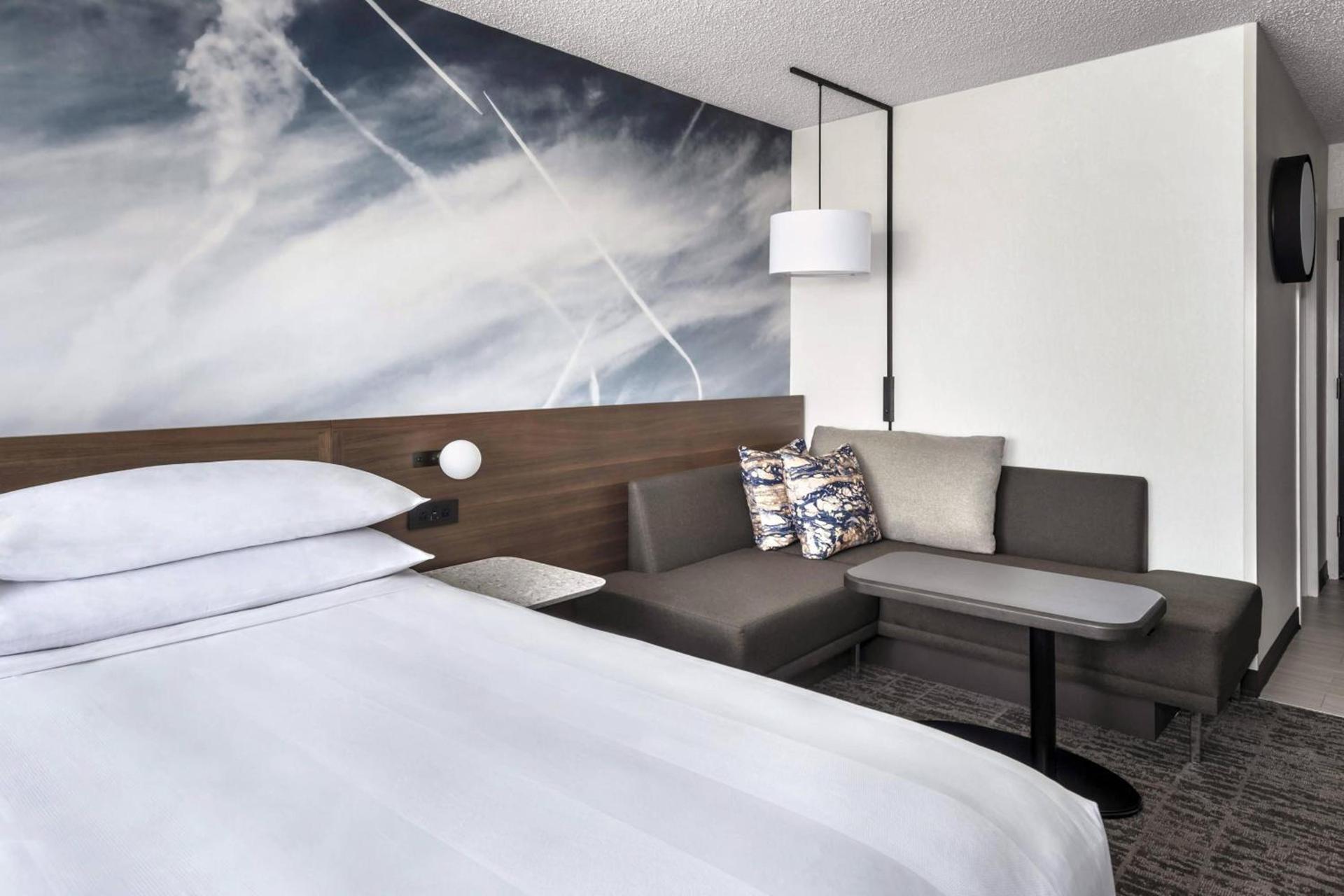 Newark Liberty International Airport Marriott photo 7