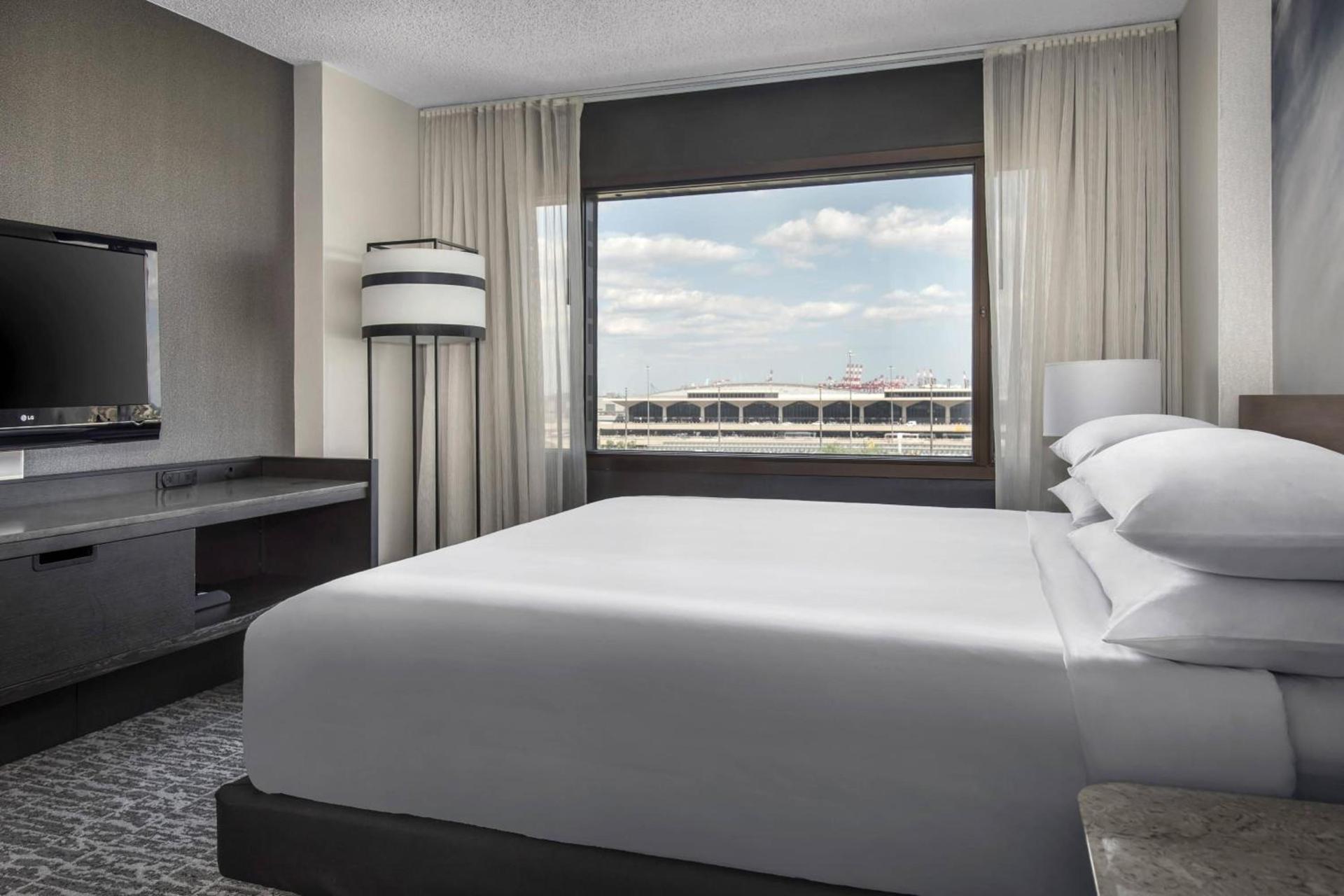 Newark Liberty International Airport Marriott photo 9